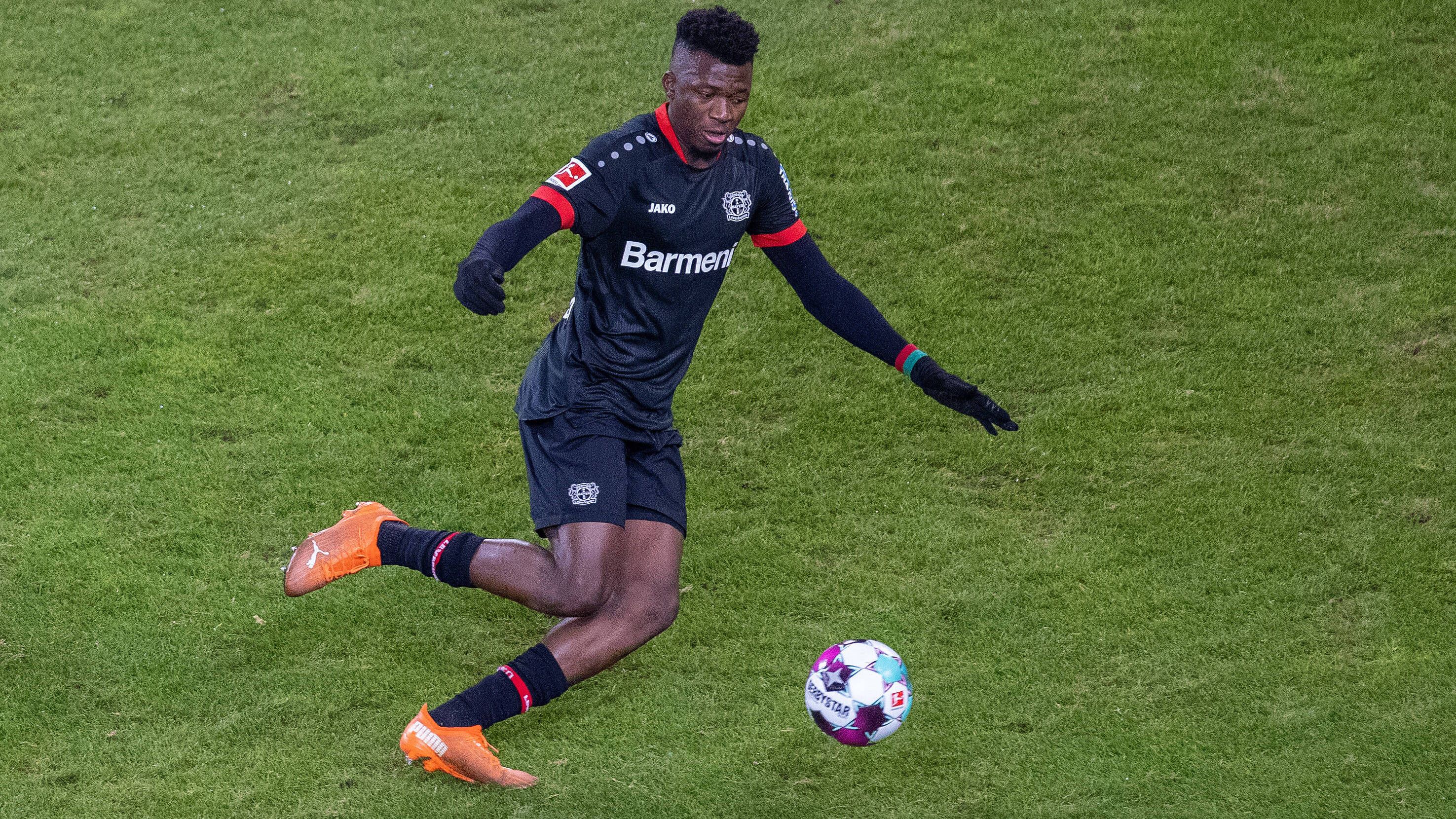 EDMOND TAPSOBA Bayer Leverkusen