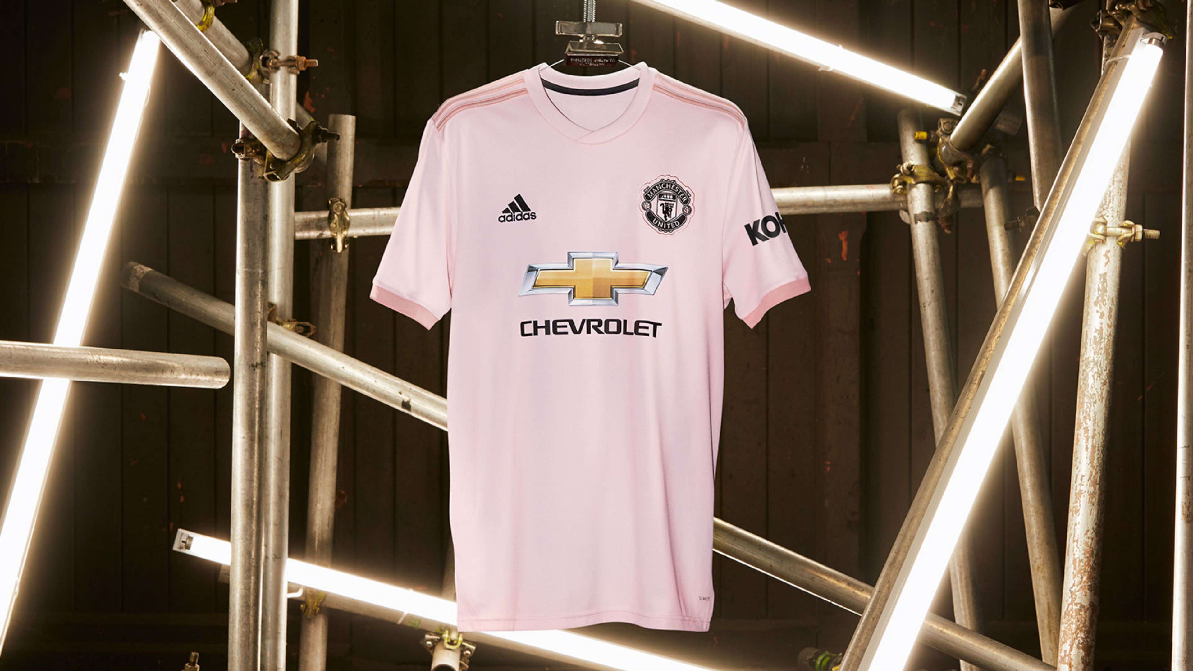 Manchester United away kit 2018-19