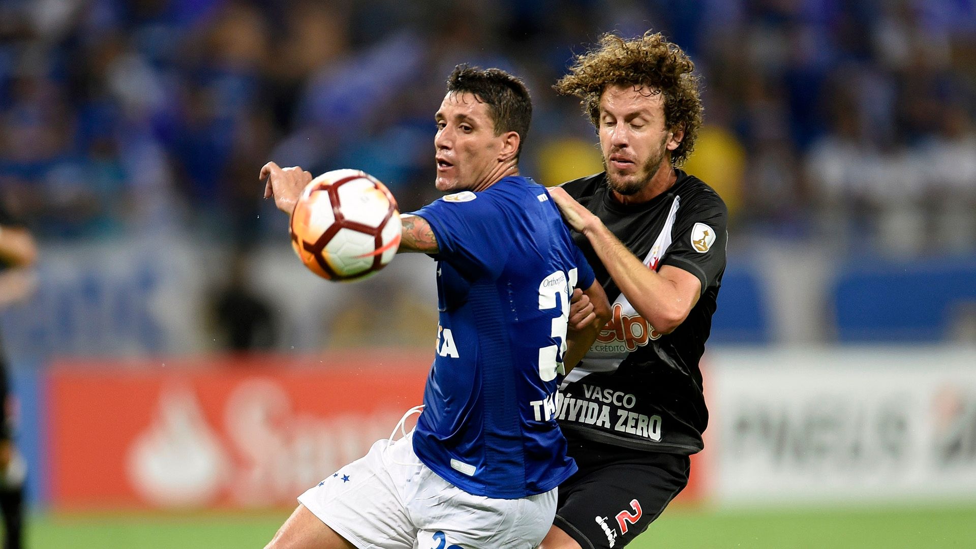 Rafael Galhardo Thiago Neves Cruzeiro Vasco 04042018 Copa Libertadores