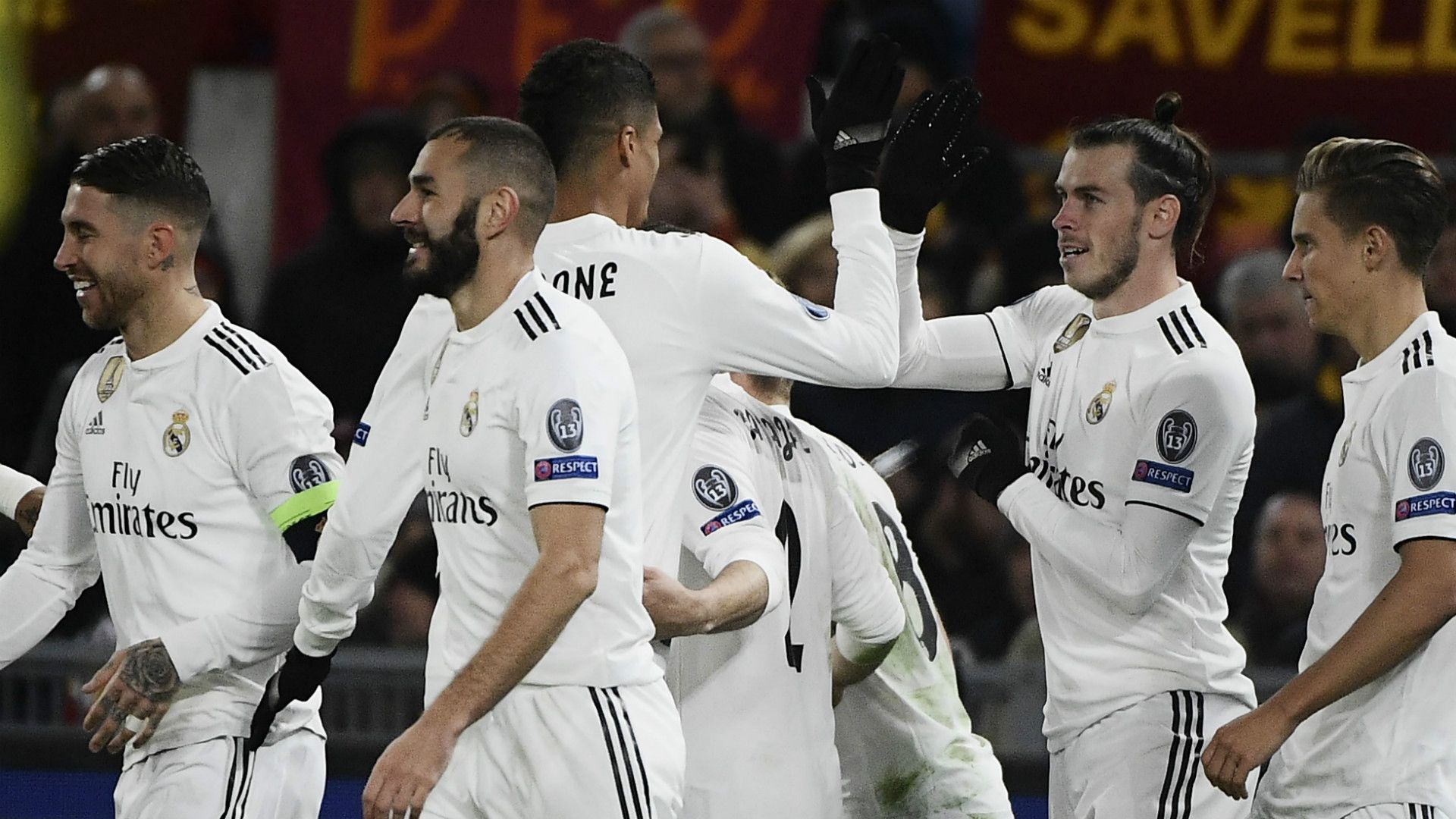 Real Madrid celebrating Roma Champions League