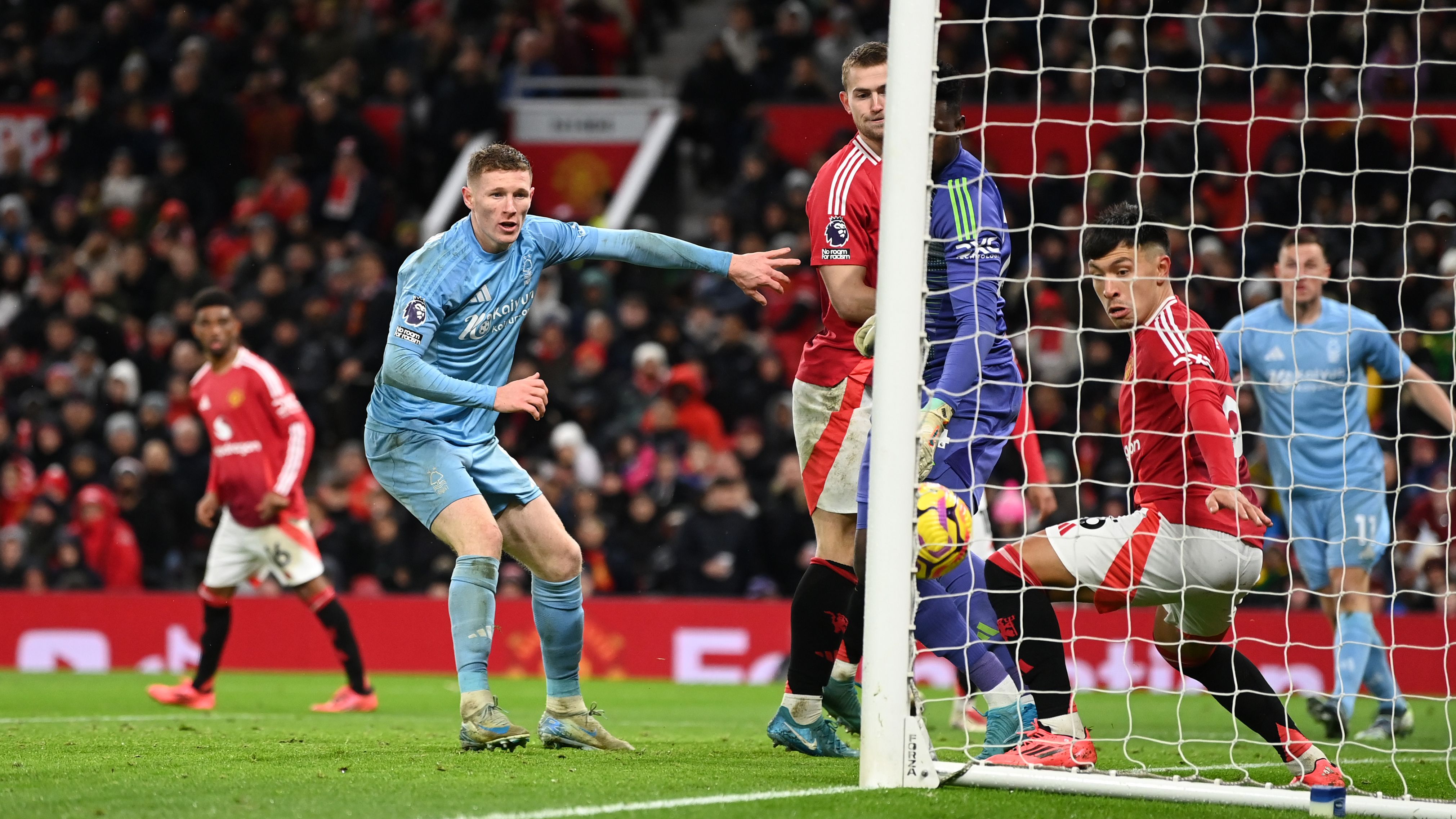 Martinez Onana Forest Man Utd