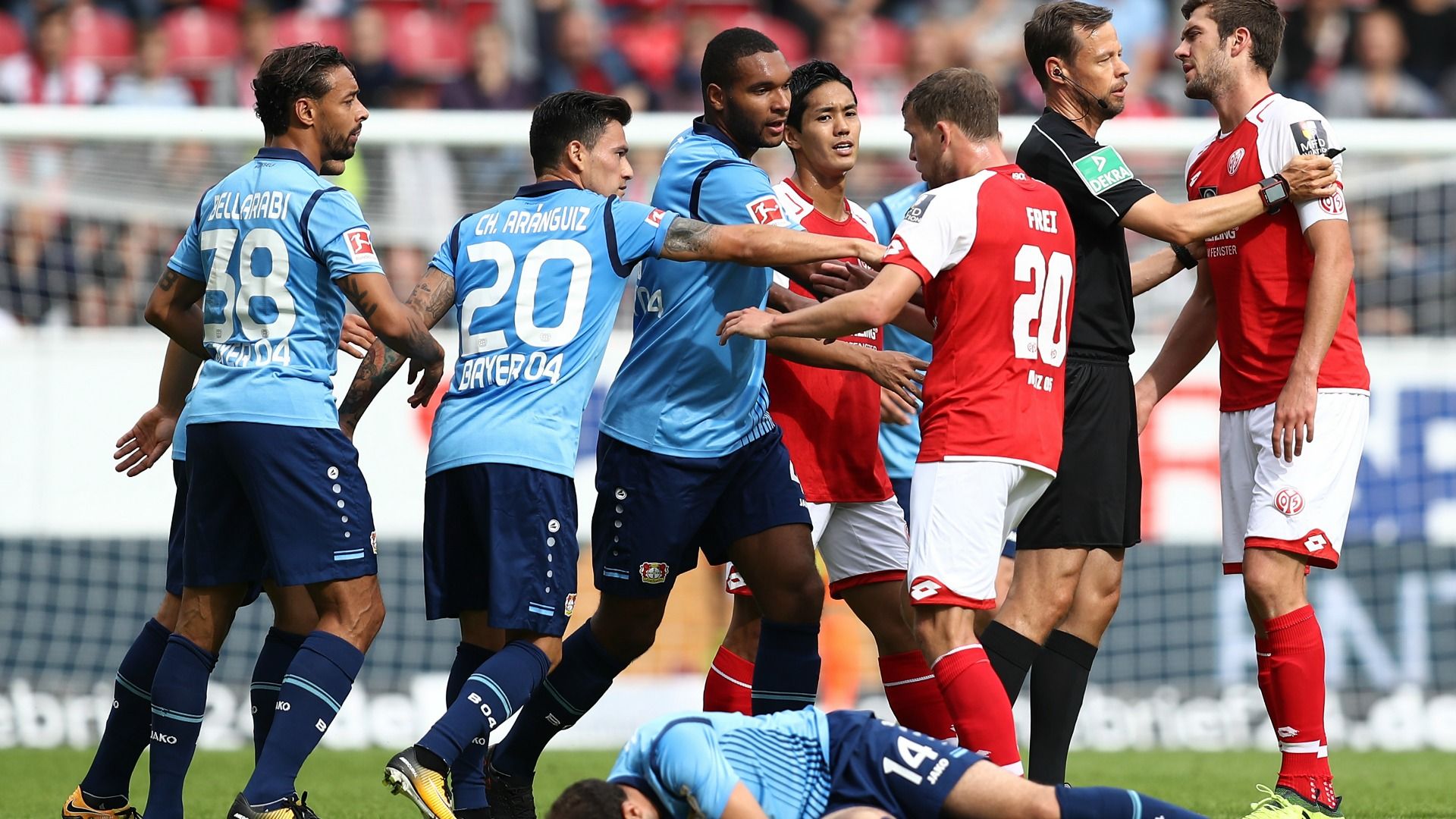 090917 CHARLES ARÁNGUIZ Bayer Mainz