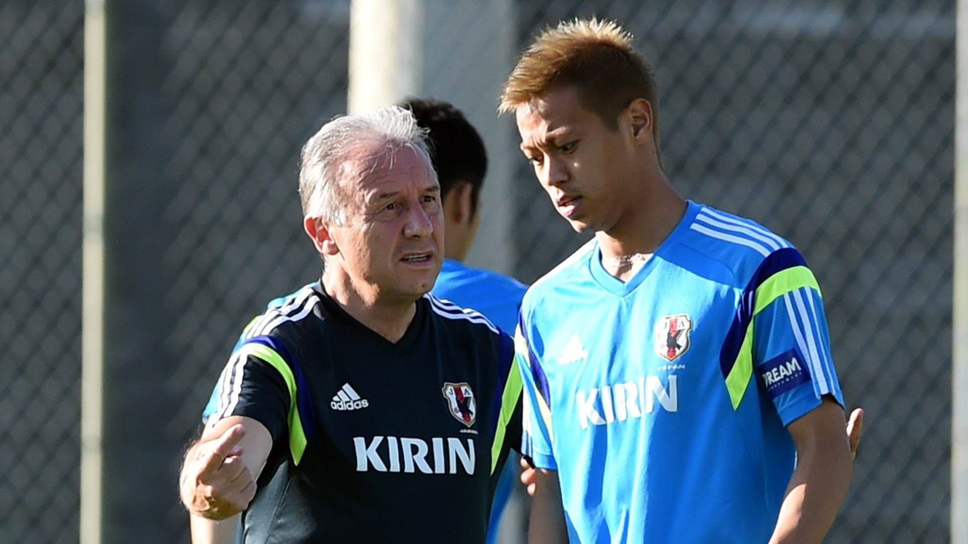 2019-10-01-2014-japan-keisuke-honda-alberto-zaccheroni