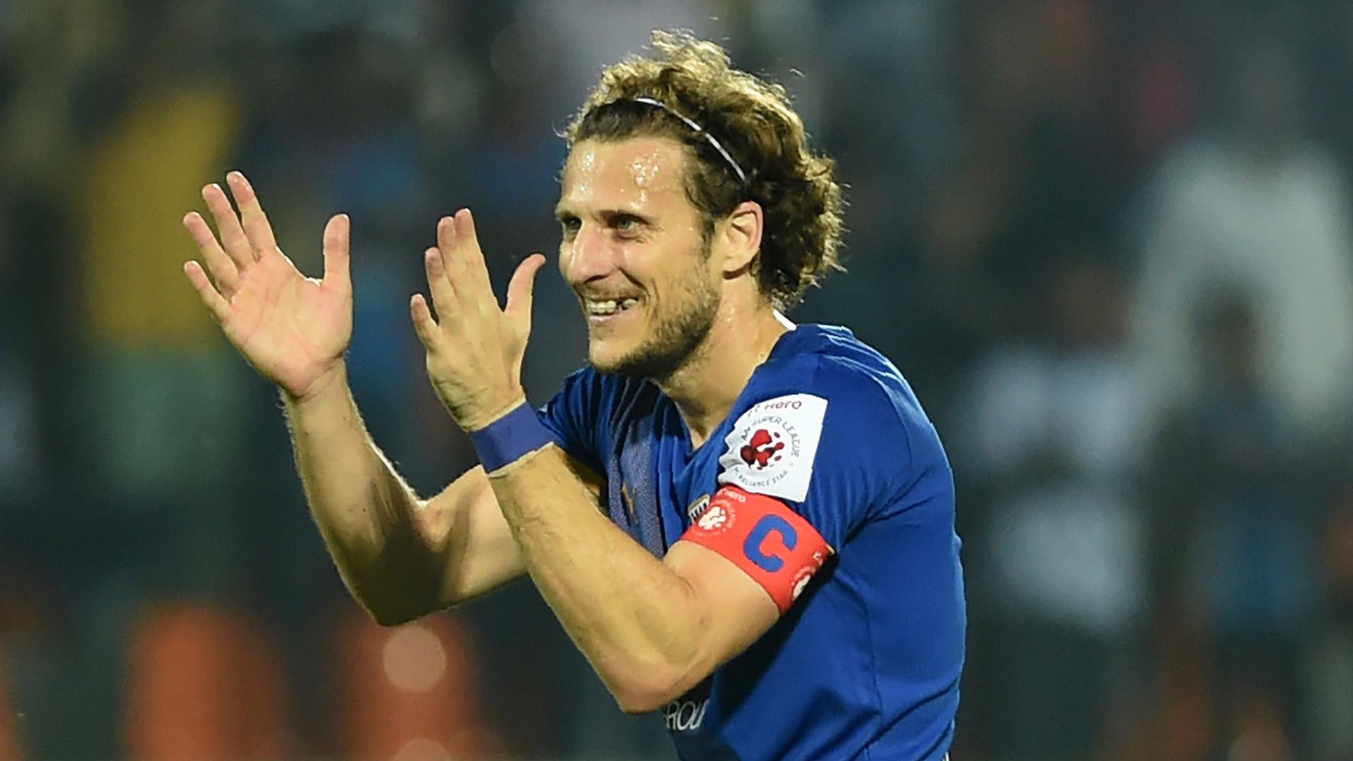 2018-02-11-kitchee-Diego_Forlan