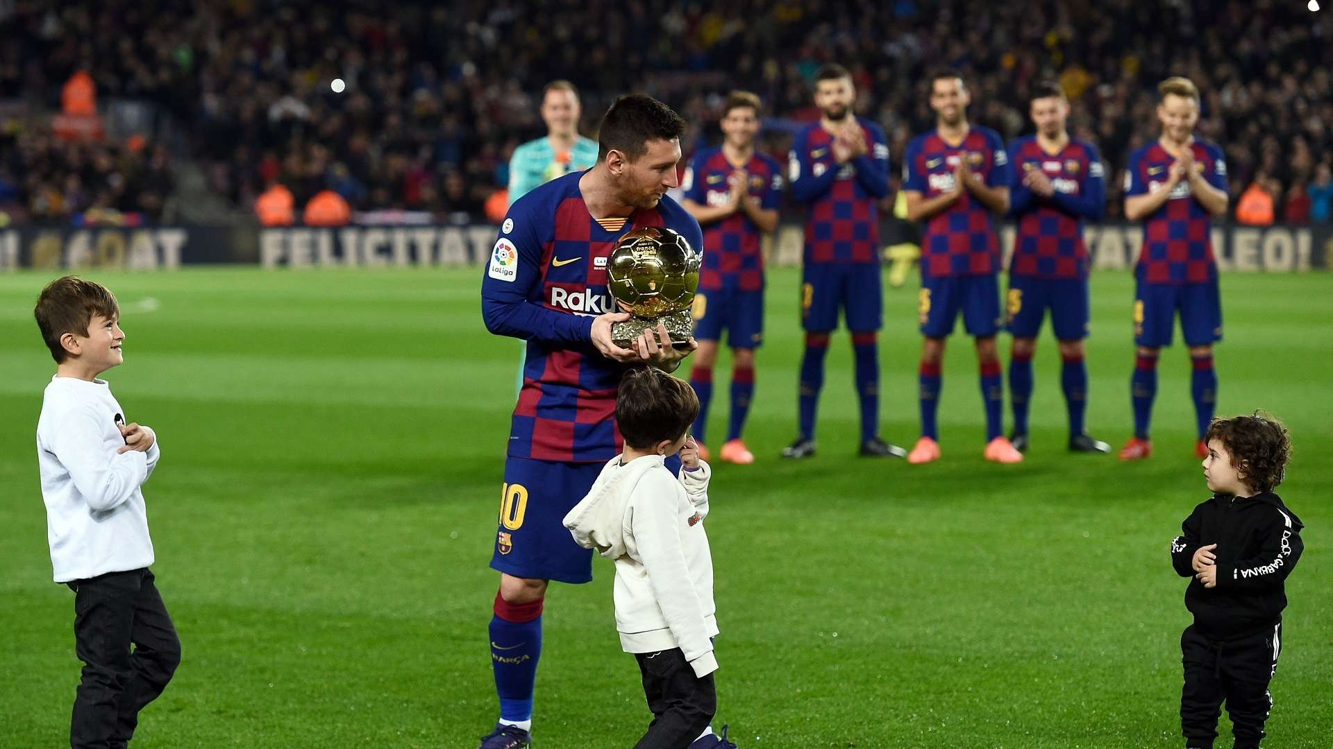 Messi Ballon d'ore camp nou Barcelona Mallorca