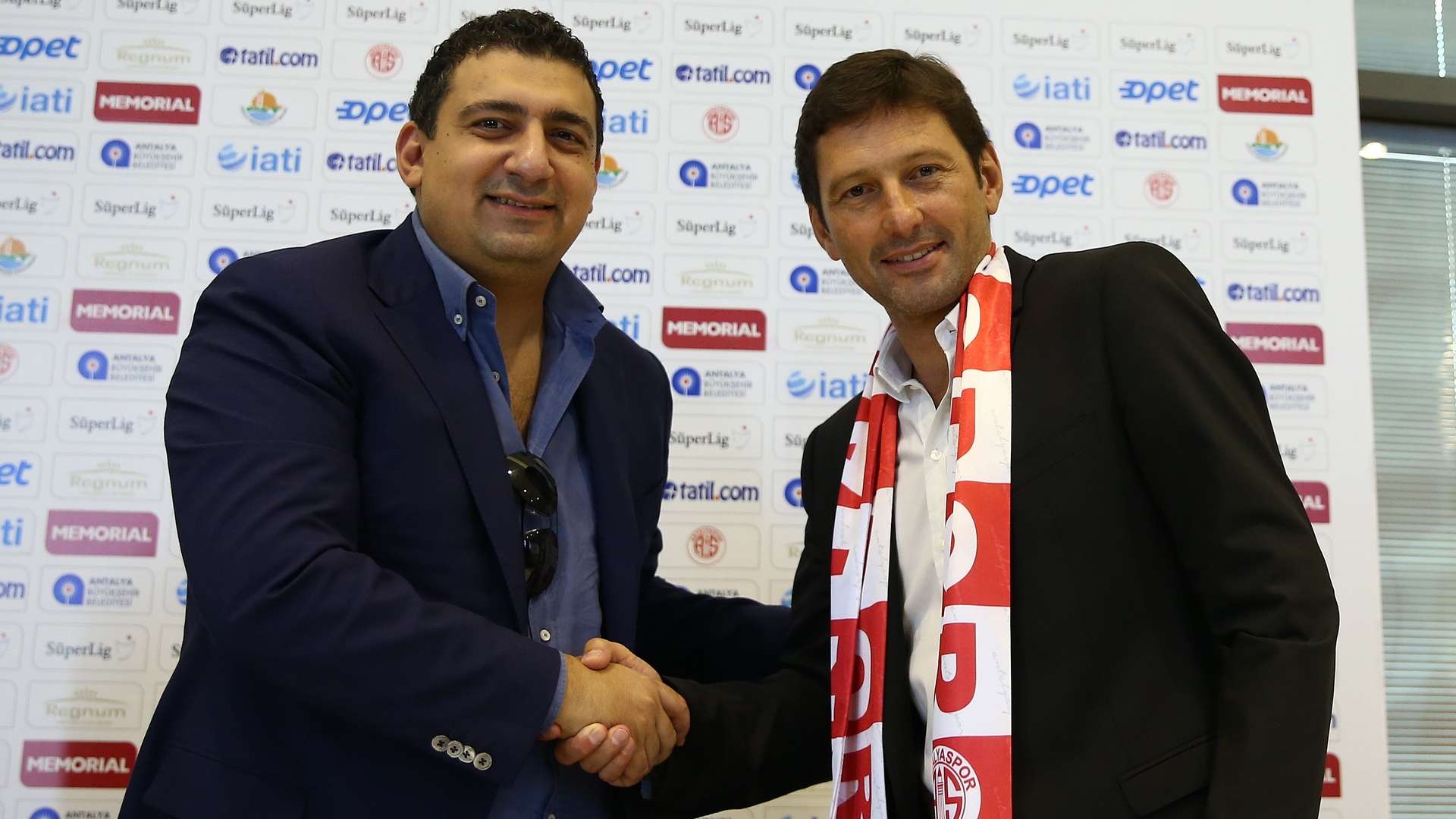 Ali Safak Ozturk Leonardo Antalyaspor