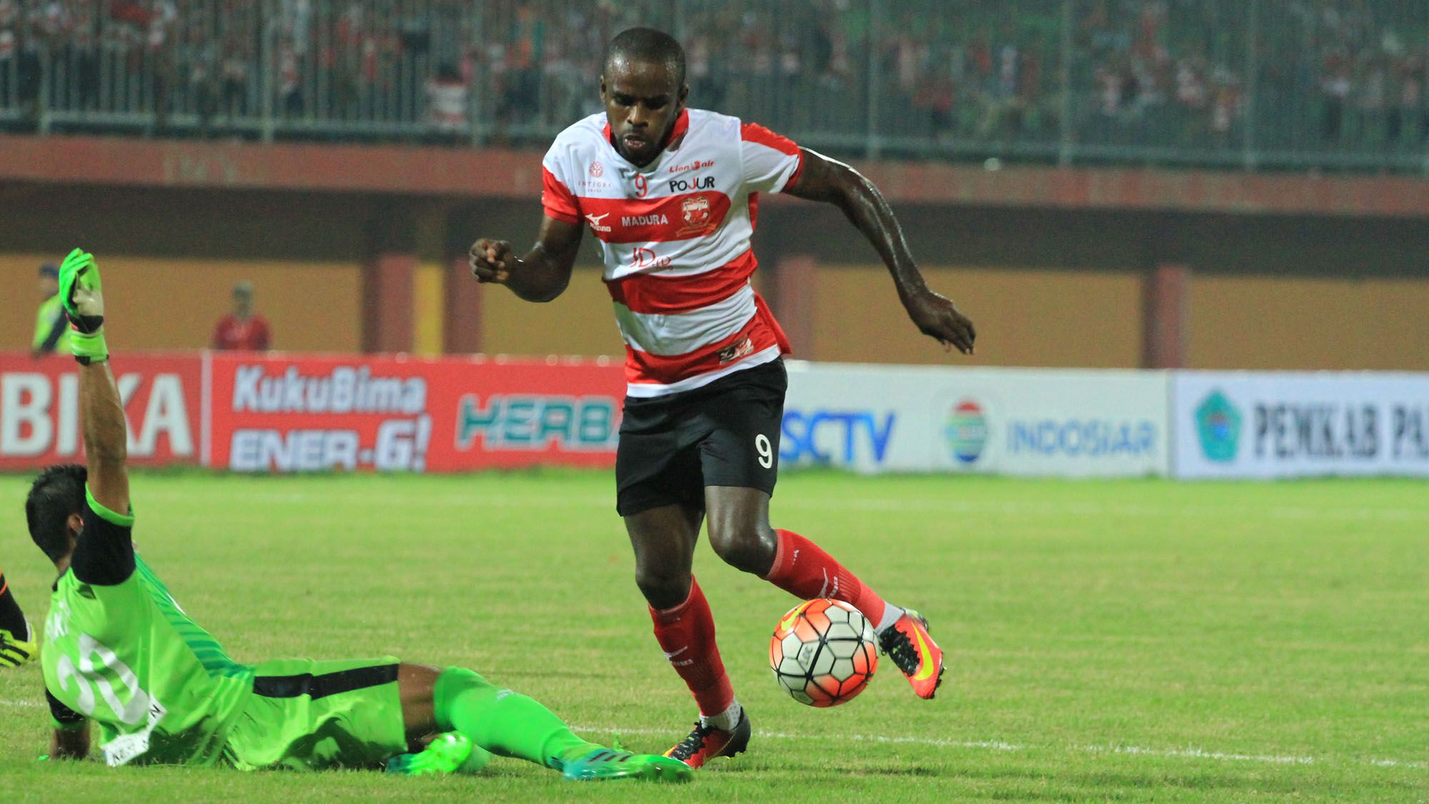Greg Nwokolo - Madura United