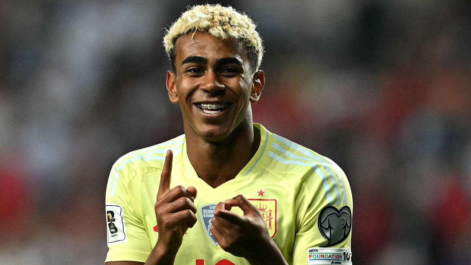KEJUTAN BESAR! Lamine Yamal Hampir TINGGALKAN Barcelona Demi Bayern Munich