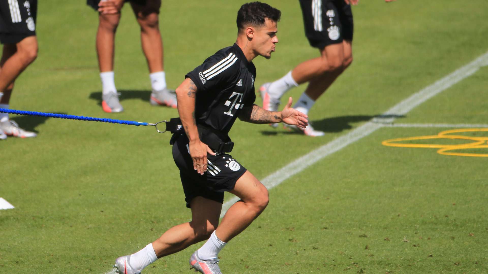 ONLY GERMANY Philippe Coutinho Bayern Munchen training 2020