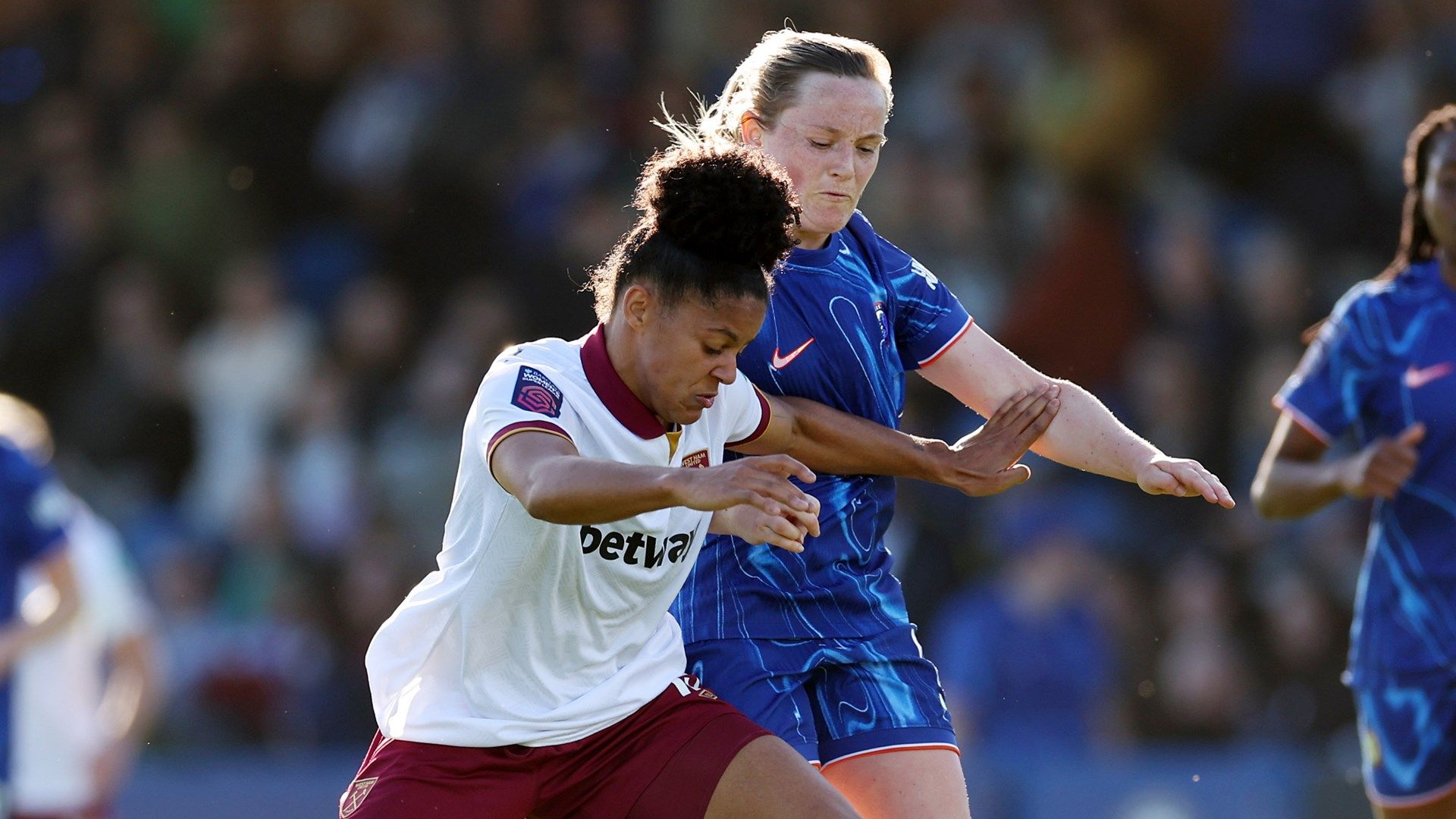 Shekiera Martinez Erin Cuthbert West Ham Chelsea Women 2024-25