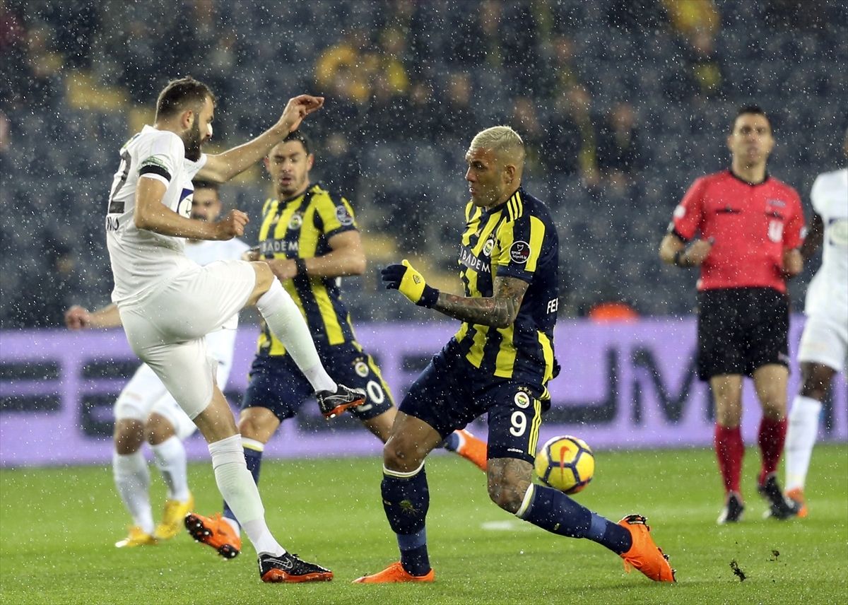 Mustafa Yumlu Fernandao Fenerbahce Akhisarspor 342018