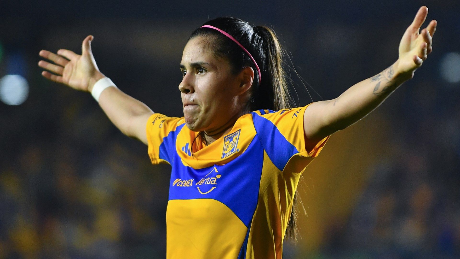 اللاعبة المكسيكية ليزبيث أوفايي. (وكالات) 