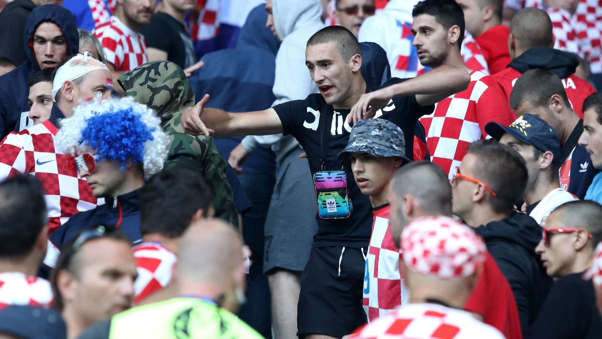 croatia czech - fans riot - euro 2016 - 17062016