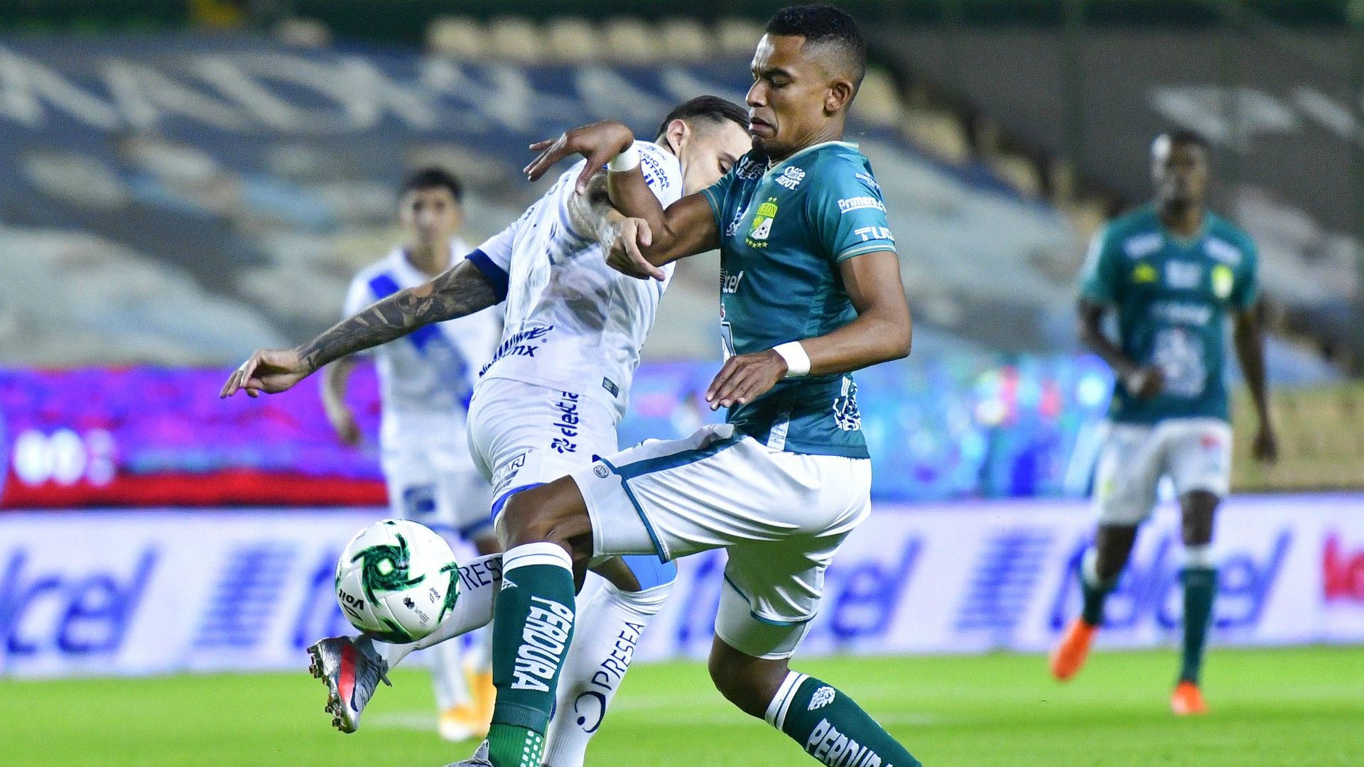 William Tesillo León vs Puebla