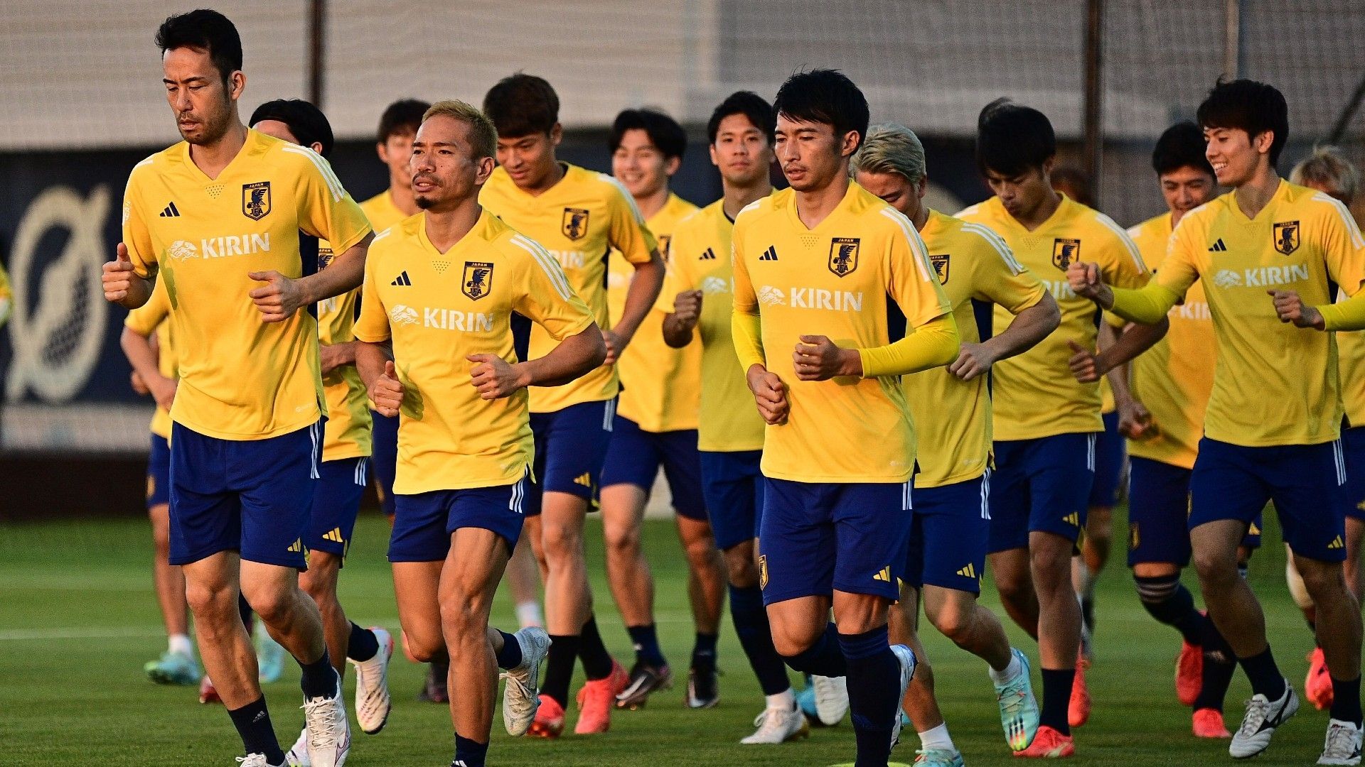  japan-yoshida-nagatomo-training-20221122