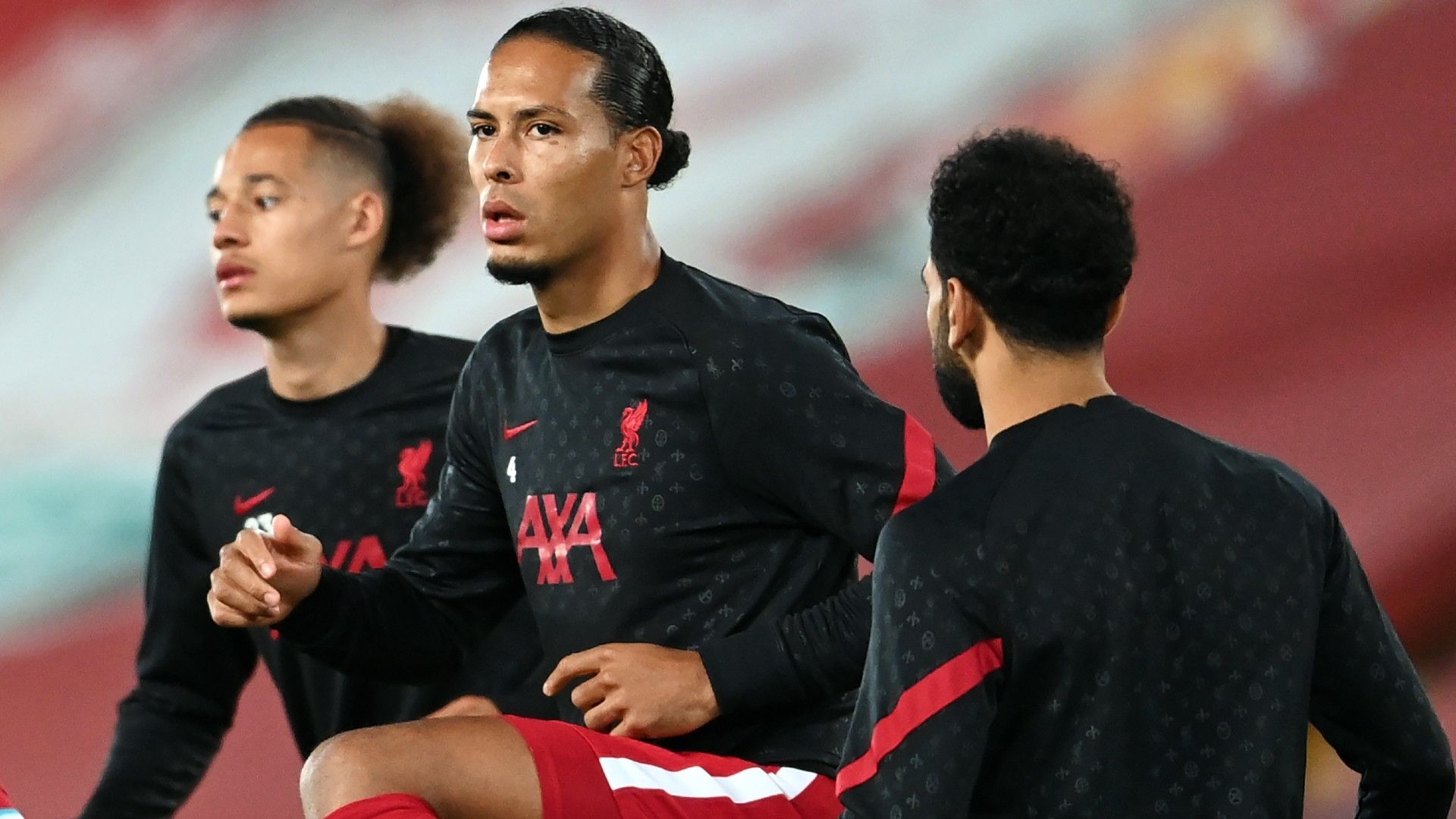 liverpool-carragher-van-dijk-202108010830