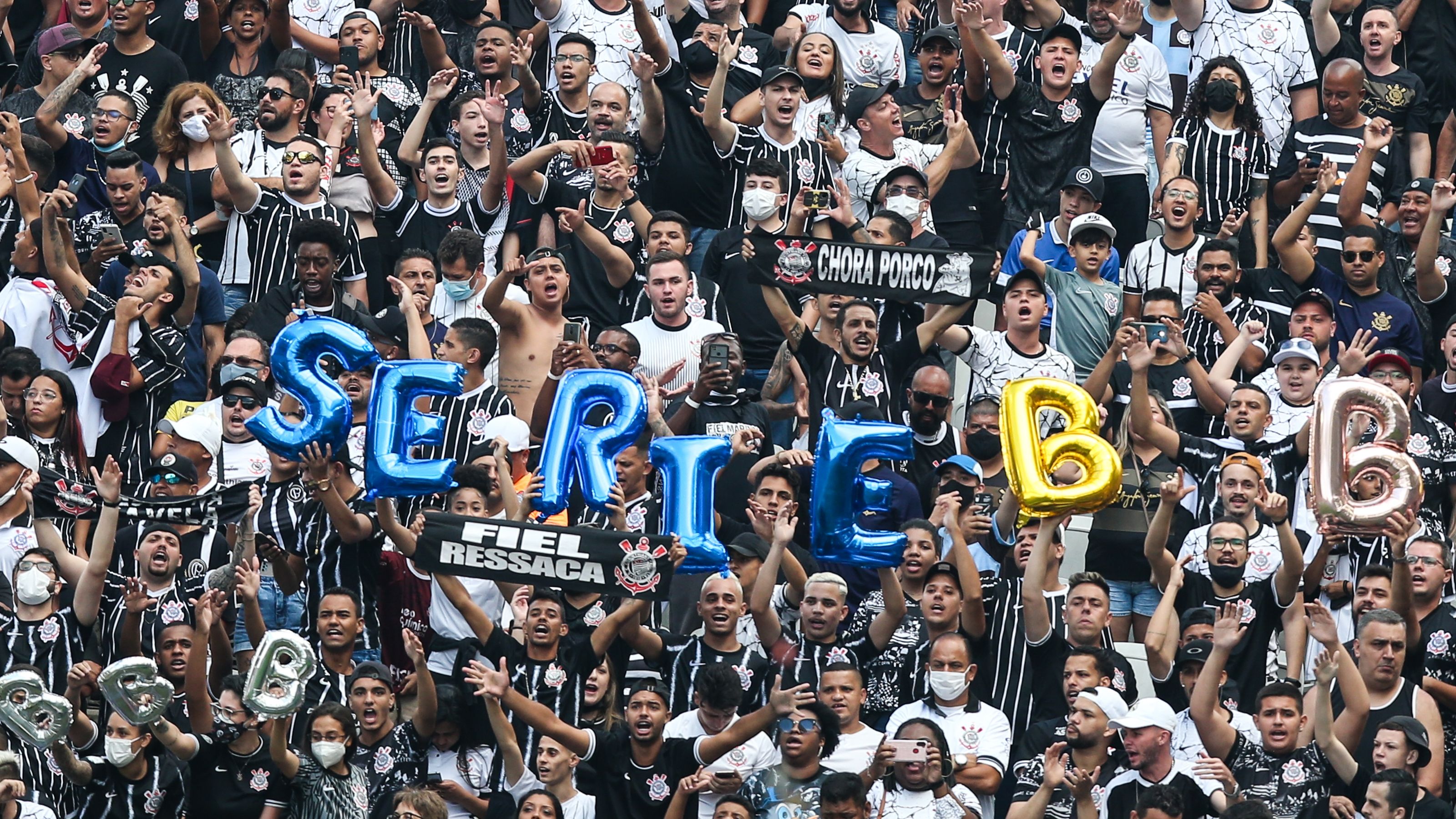 Torcida do Corinthians provoca Grêmio