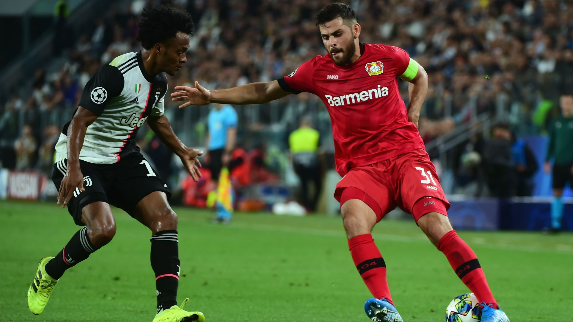 Kevin Volland Juan Cuadrado Juventus-Bayer Leverkusen Champions Lague 2019/2020