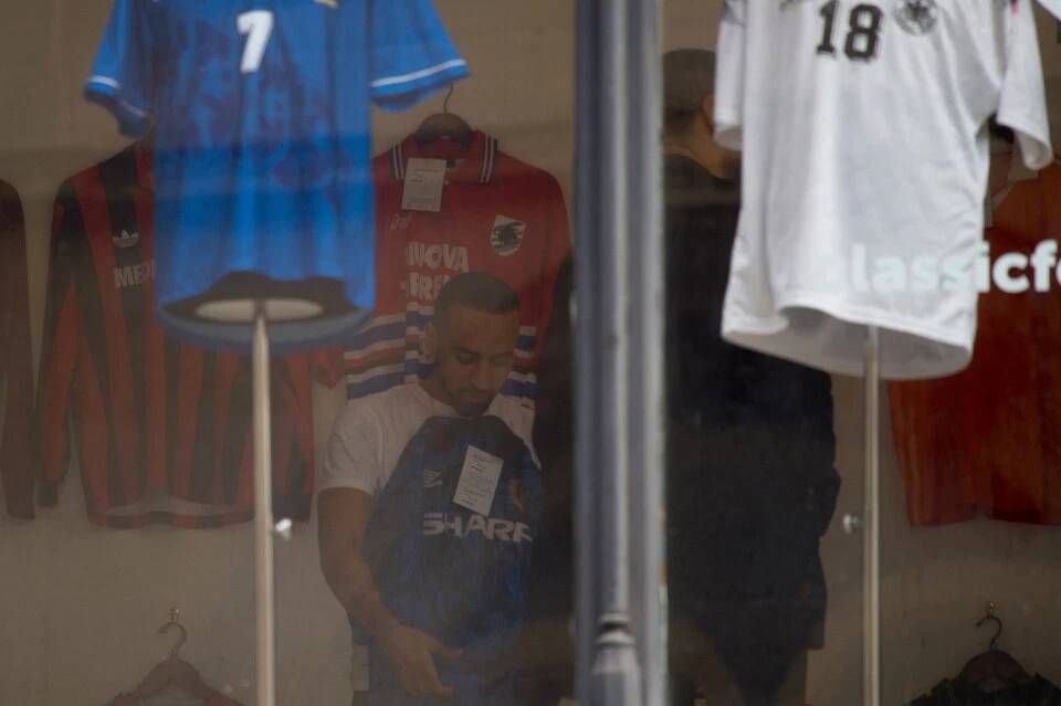 Ilkay Gundogan shopping