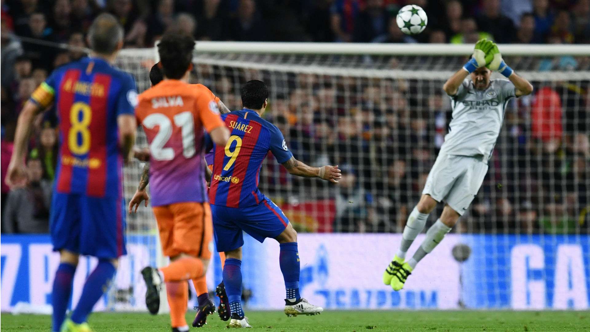 Suárez Claudio Bravo Barcelona Manchester City Champions League 19 10 2016