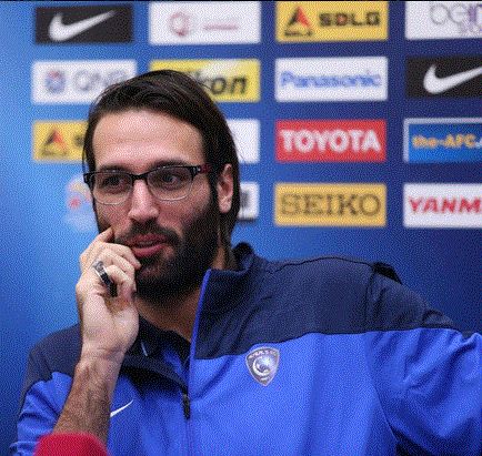 اليوناني ساماراس  محترف الهلال