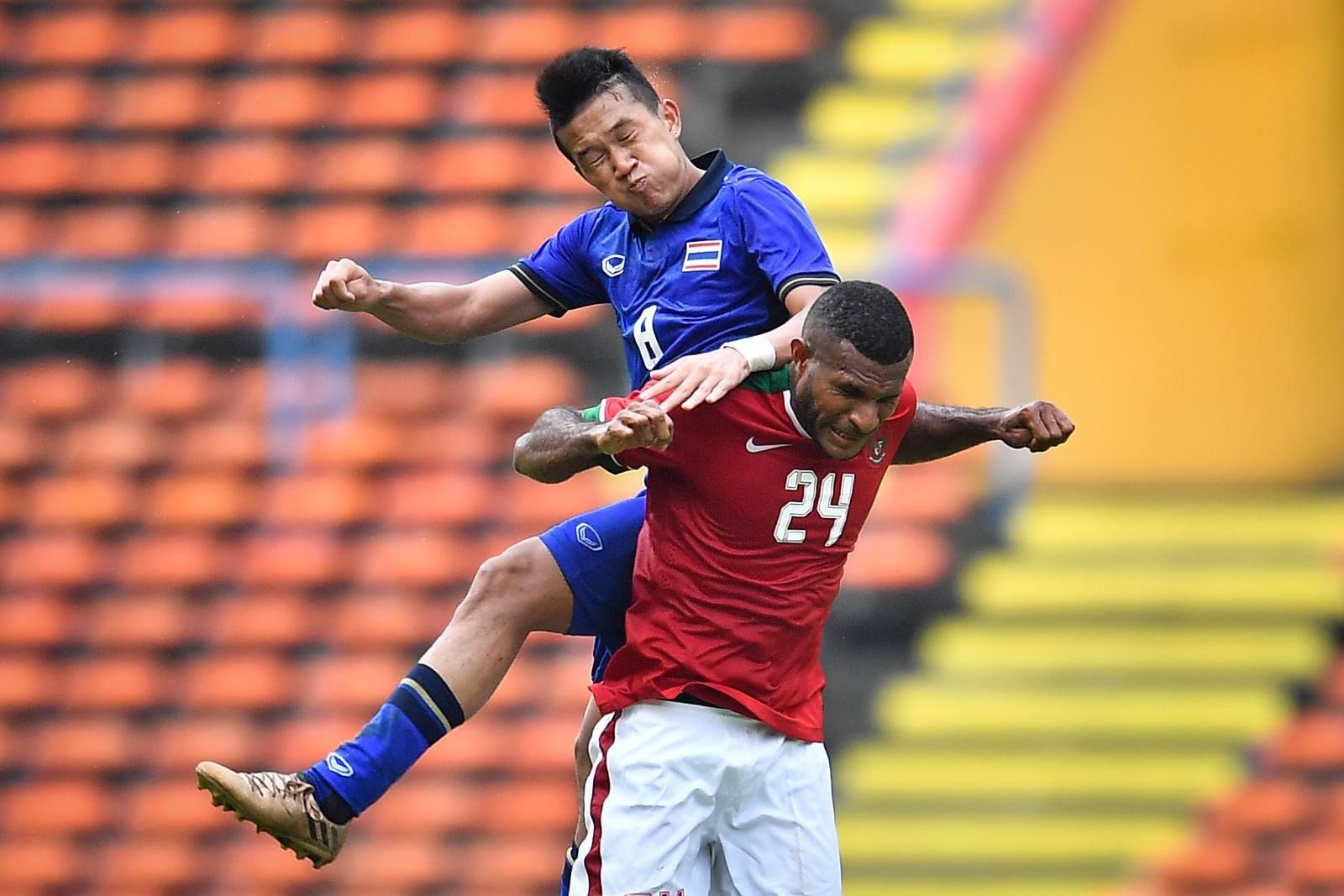 นพพล พลคำ