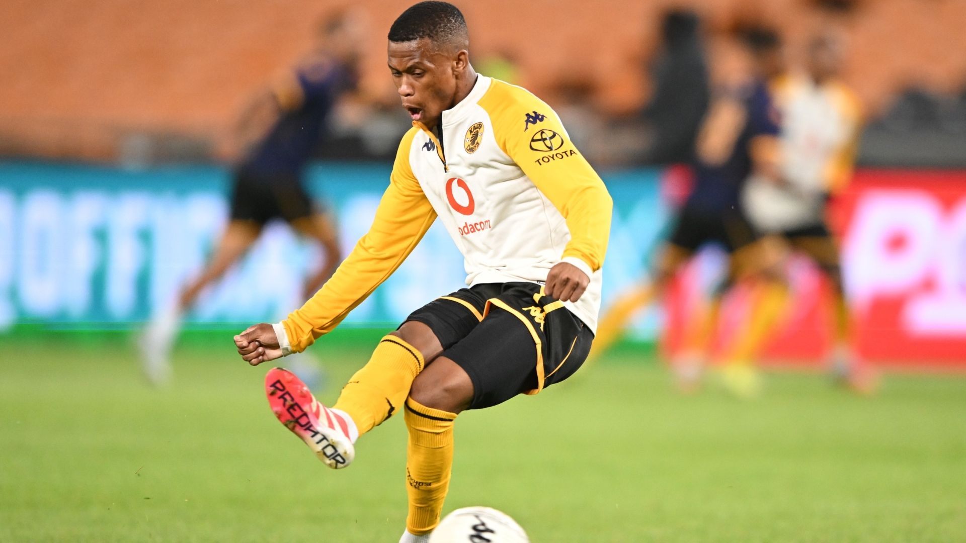Asanele Velebayi, Kaizer Chiefs