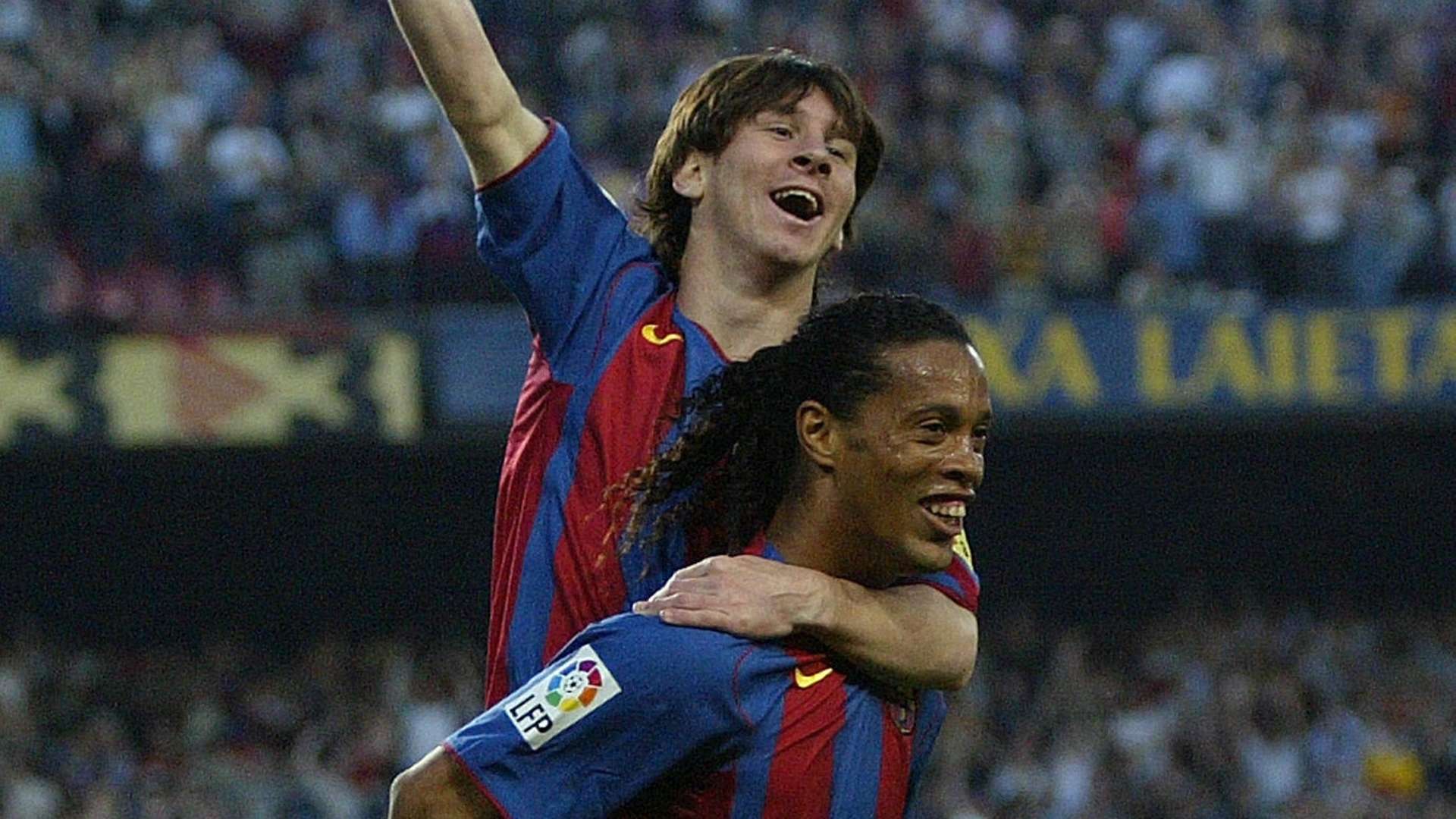 Lionel Messi & Ronaldinho - Barcelona 2005