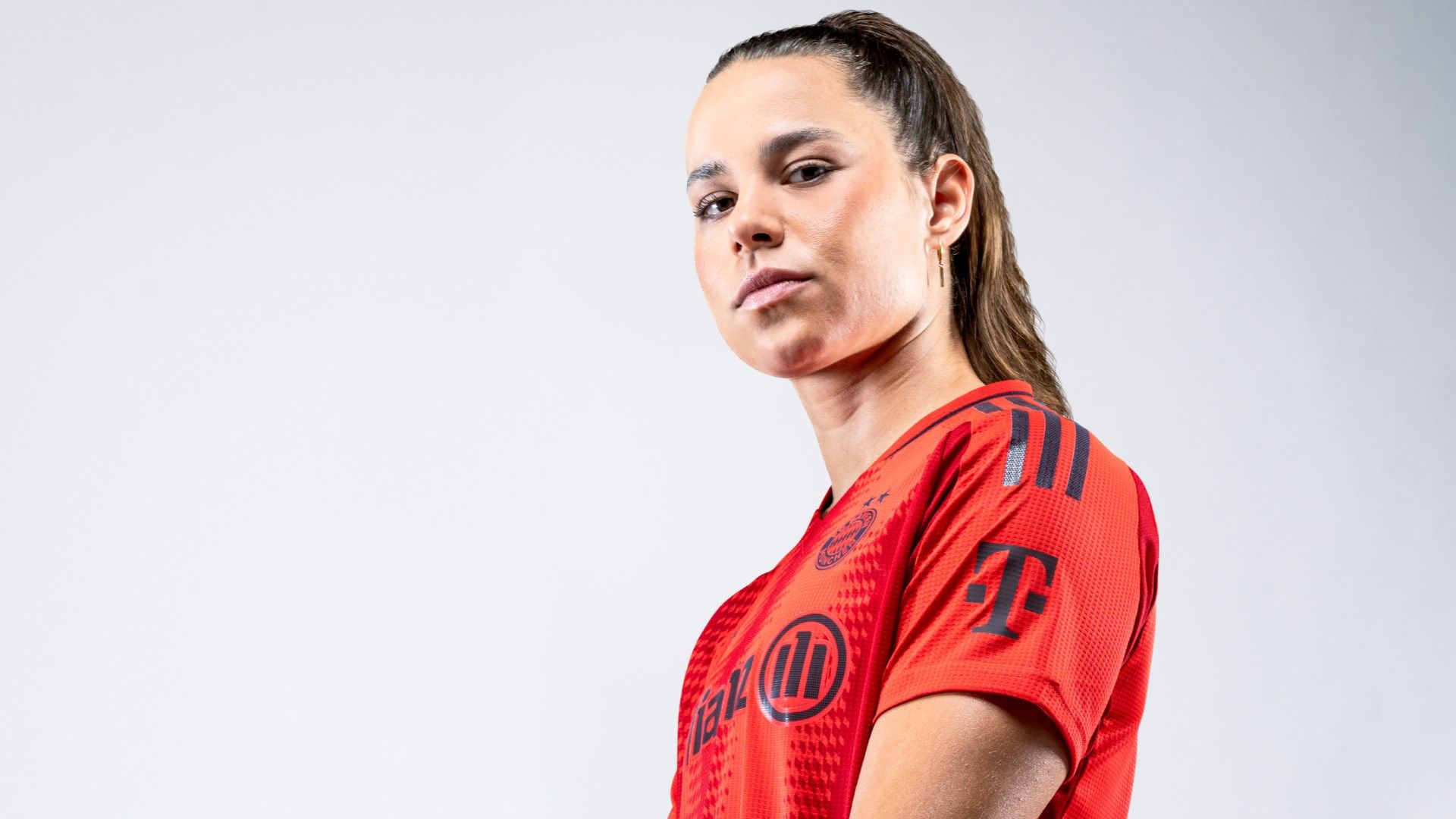 Lena Oberdorf Bayern Munich 2024-25