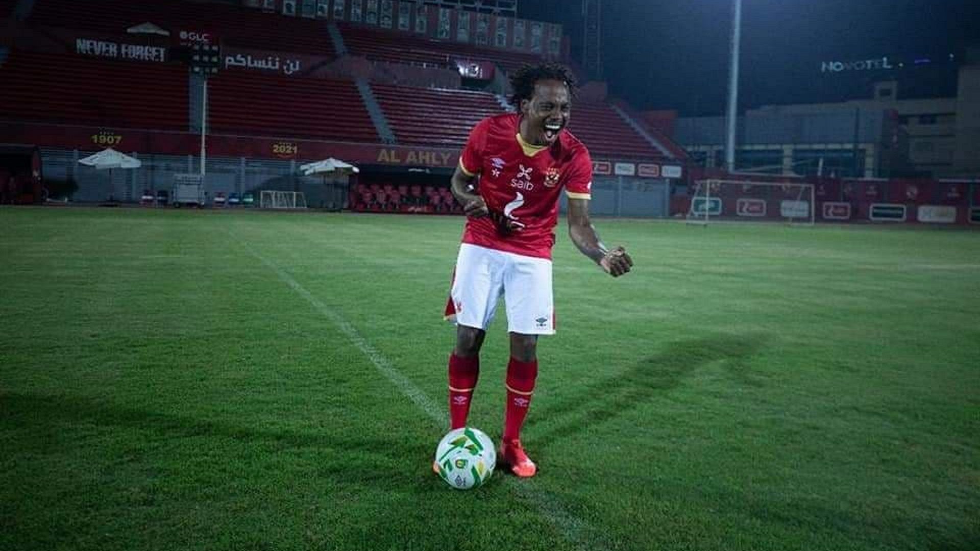 percy tau - al ahly