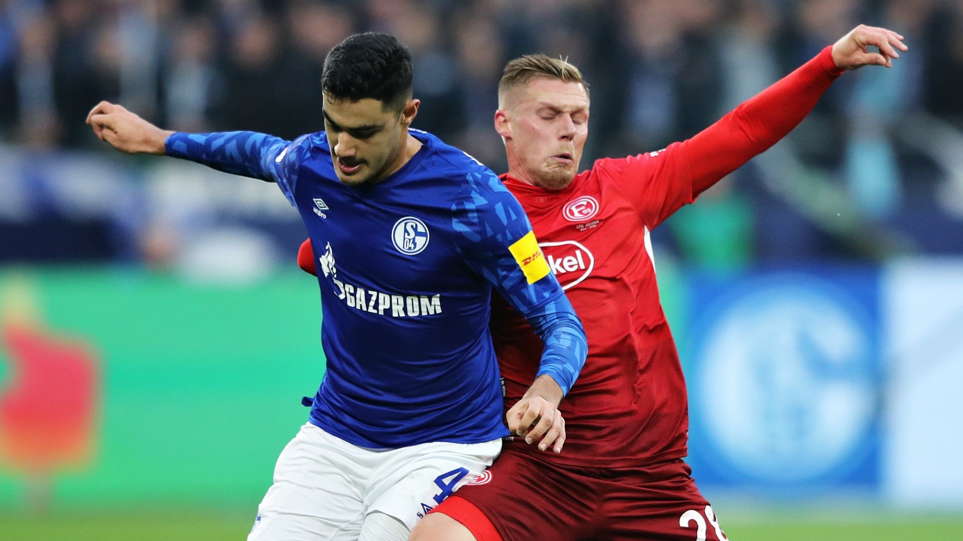 Ozan Kabak gollerine devam ediyor!