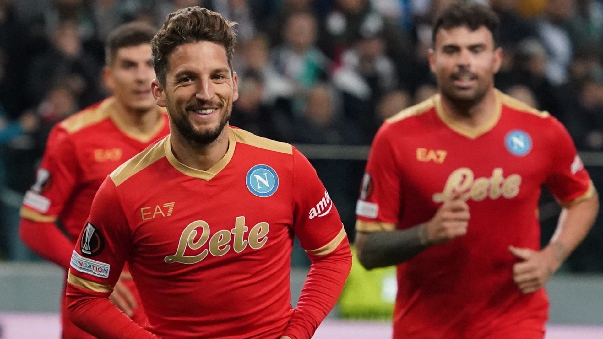 Napoli celebrates goal against Legia Europa League