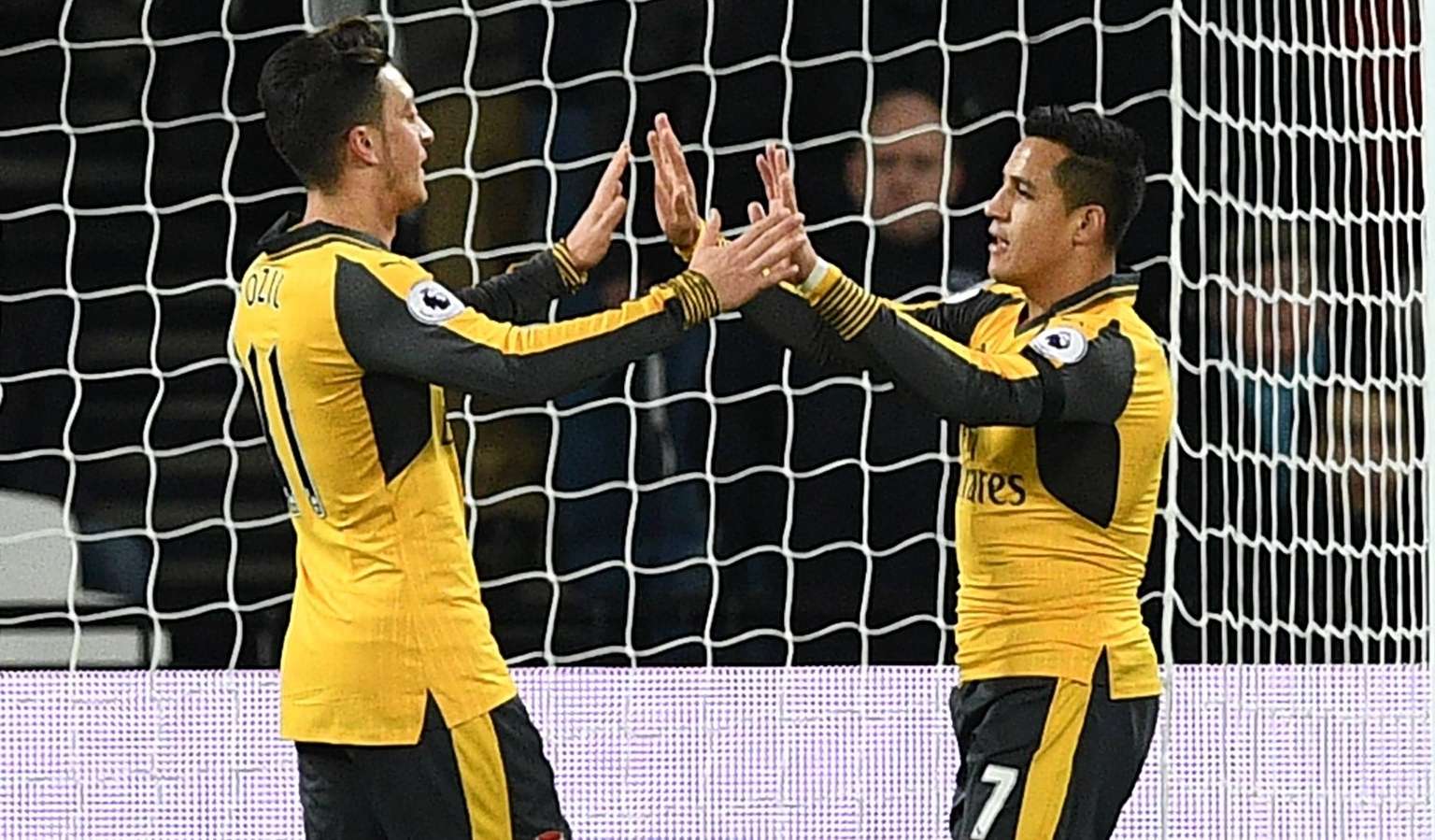 Mesut Ozil & Alexis Sanchez