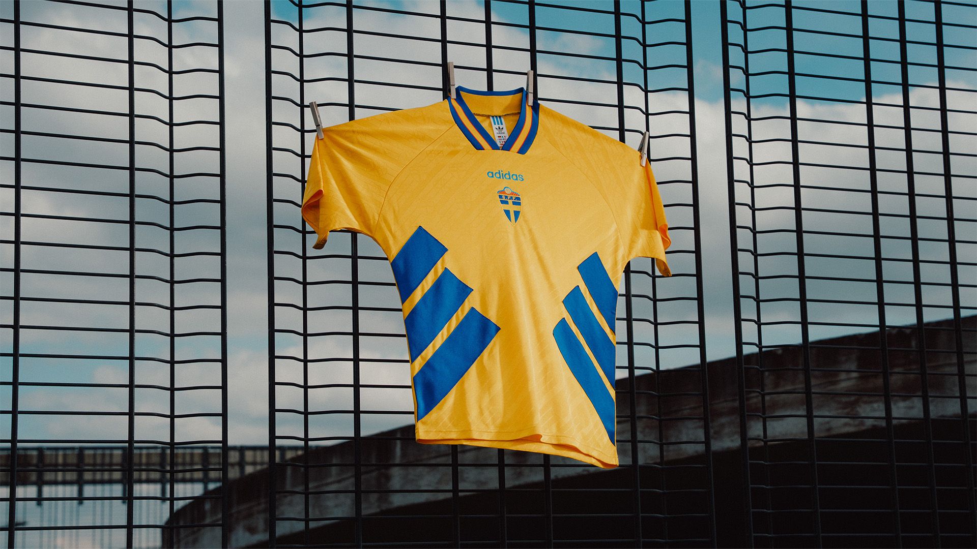 Sweden WC retro kit adidas