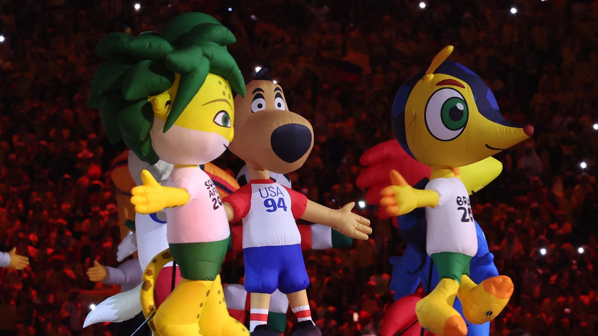 Cerimônia de Abertura da Copa do Mundo 2022, mascotes, 20112022