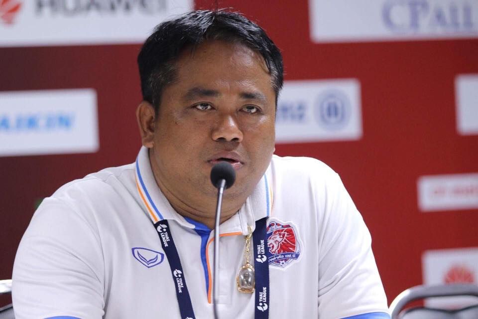 จเด็จ มีลาภ