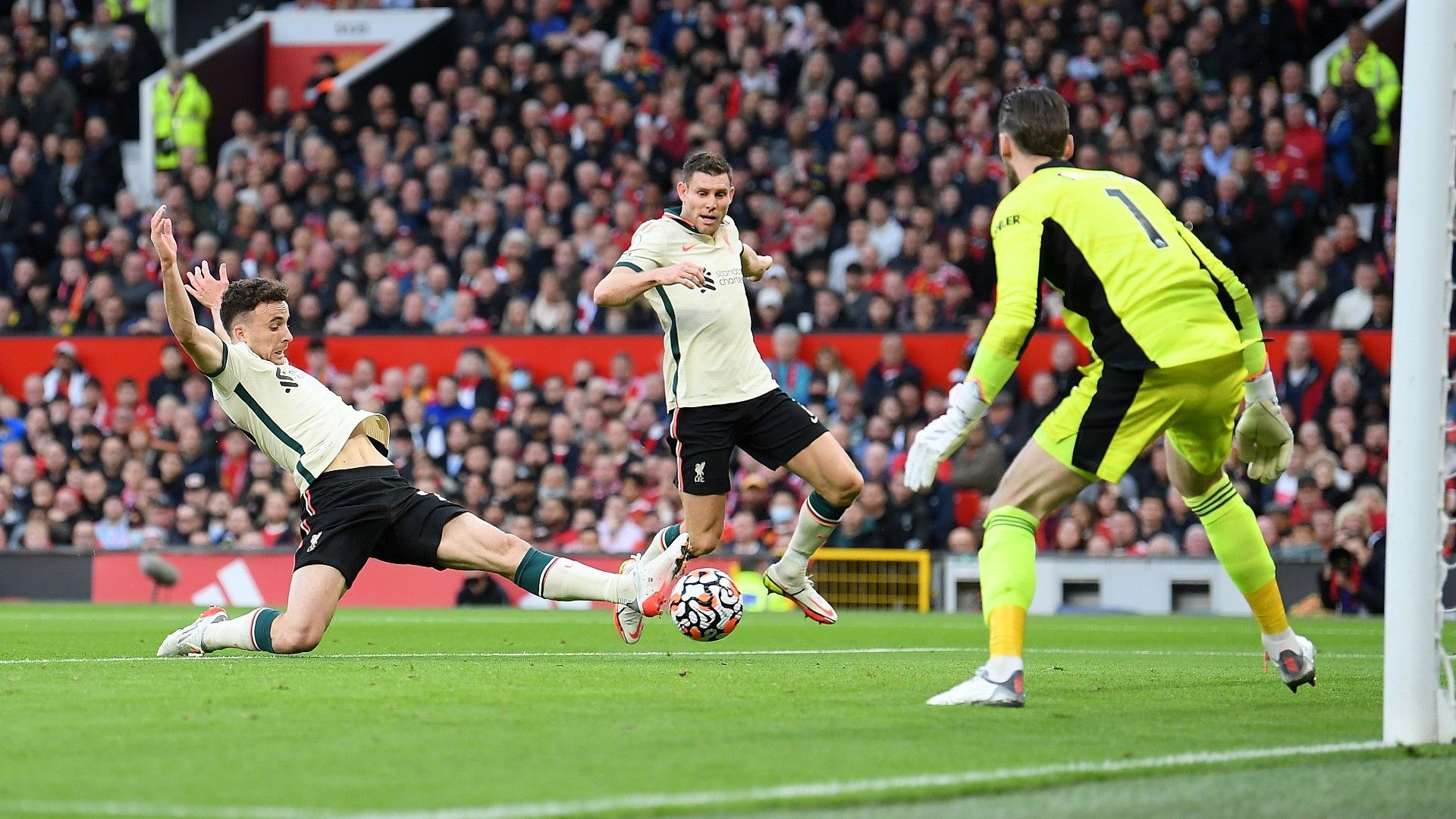 Diogo Jota Liverpool Manchester United 2021-22