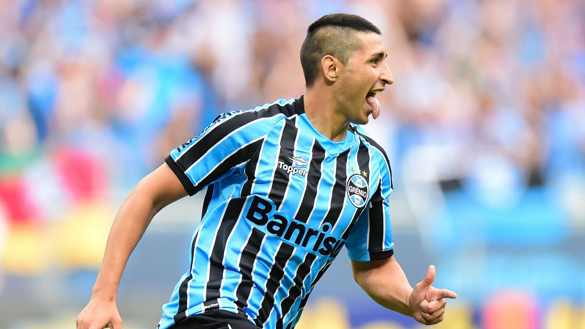 Alan Ruiz Gremio Internacional 10112014