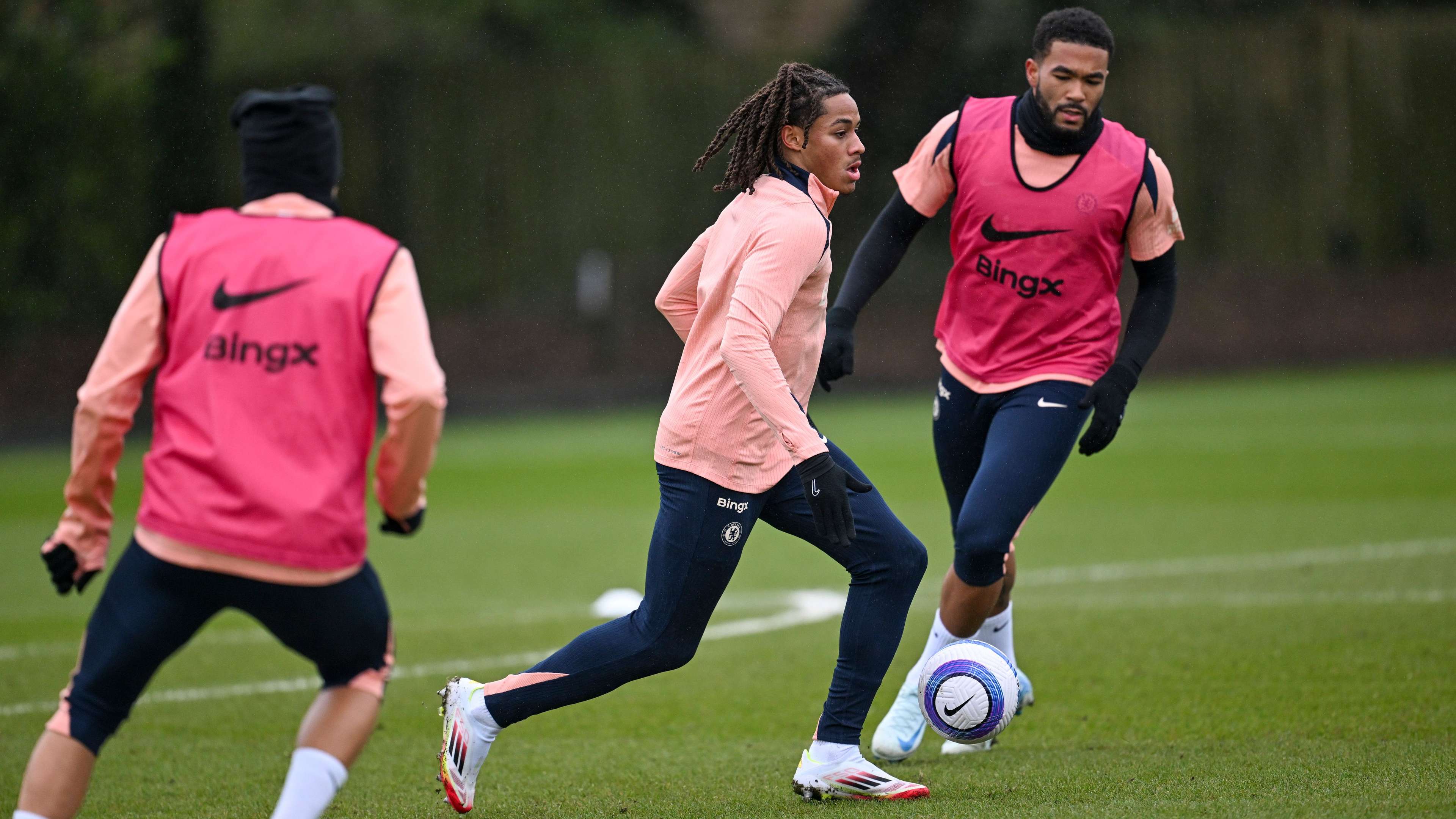 Mathis Amougou Chelsea 2024-25