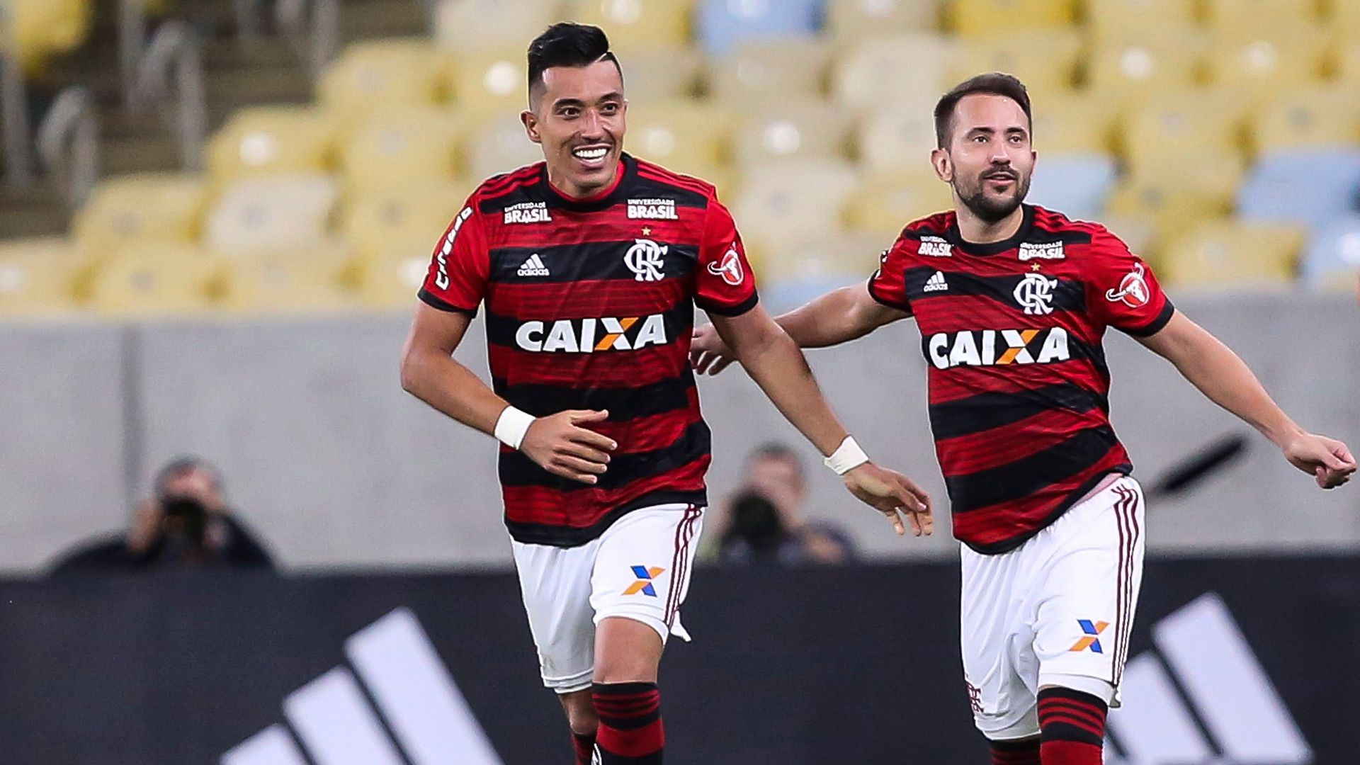 Fernando Uribe Everton Ribeiro Flamengo Grêmio Brasileirão Série A 21112018