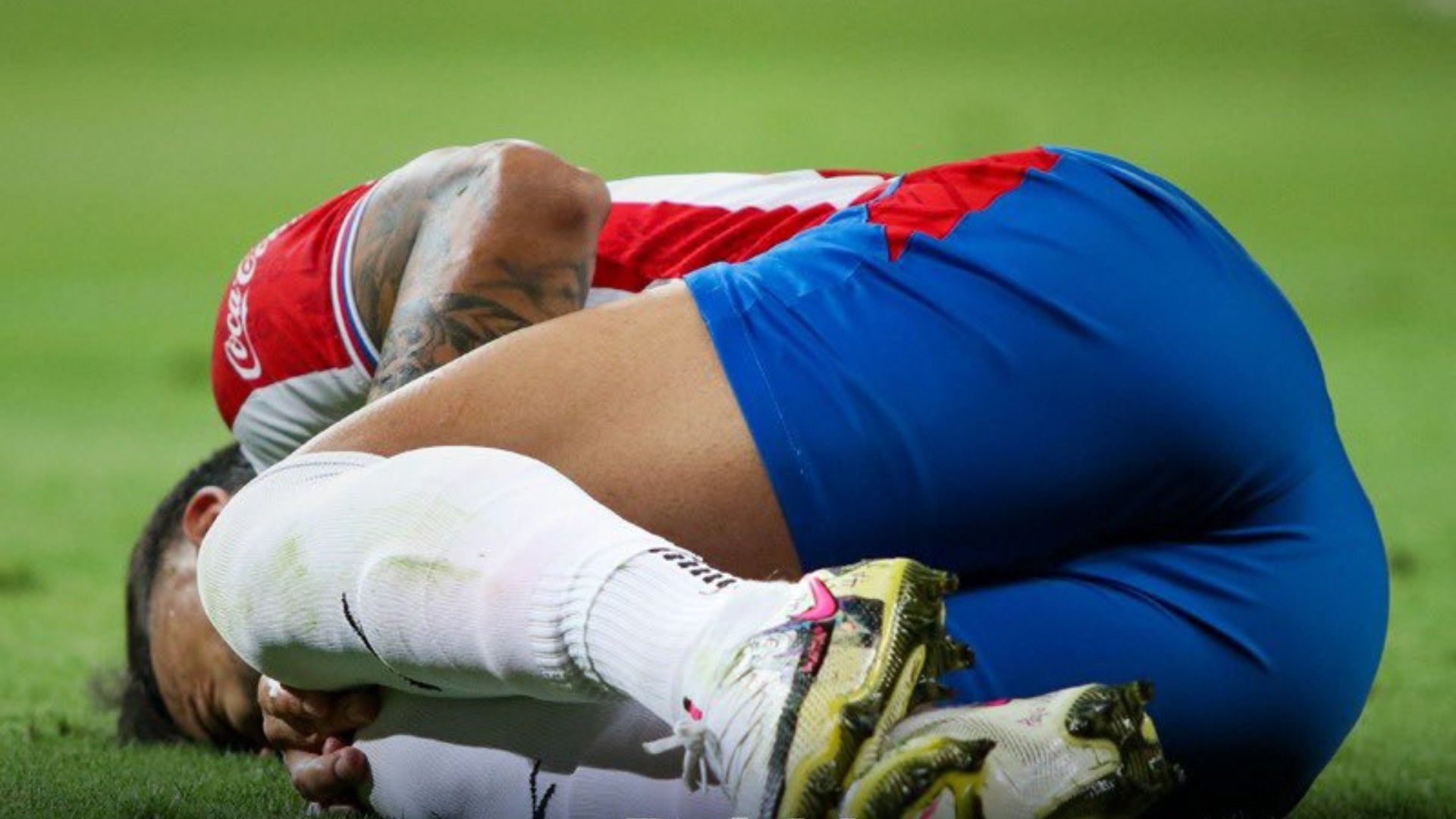 Alexis Vega Chivas Guardianes 2021