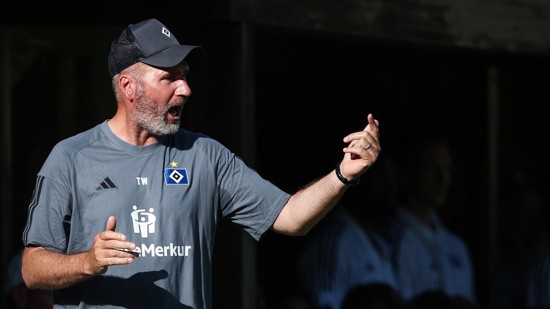 Head coach Tim Walter of Hamburg