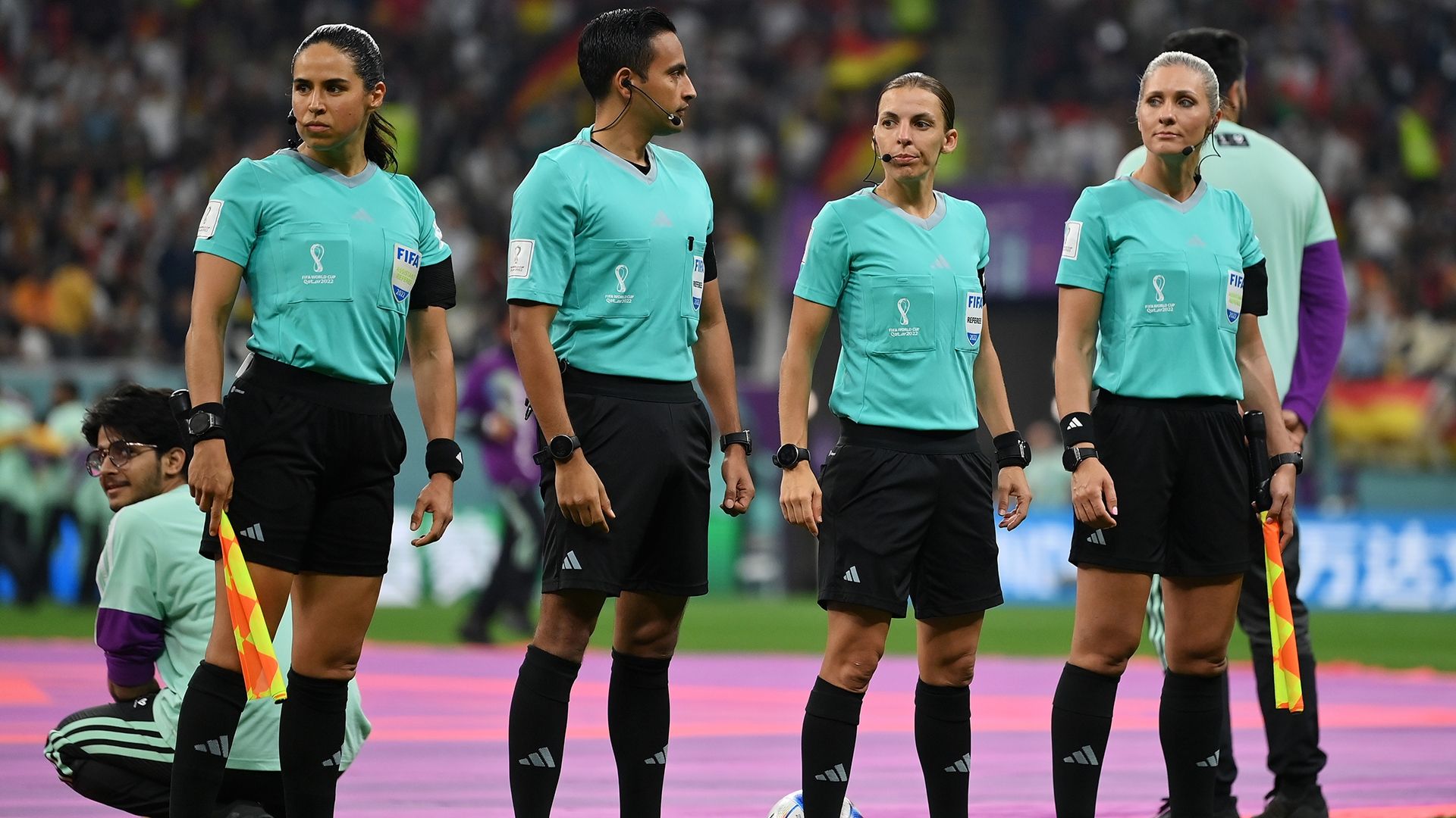 Stephanie Frappart referee team