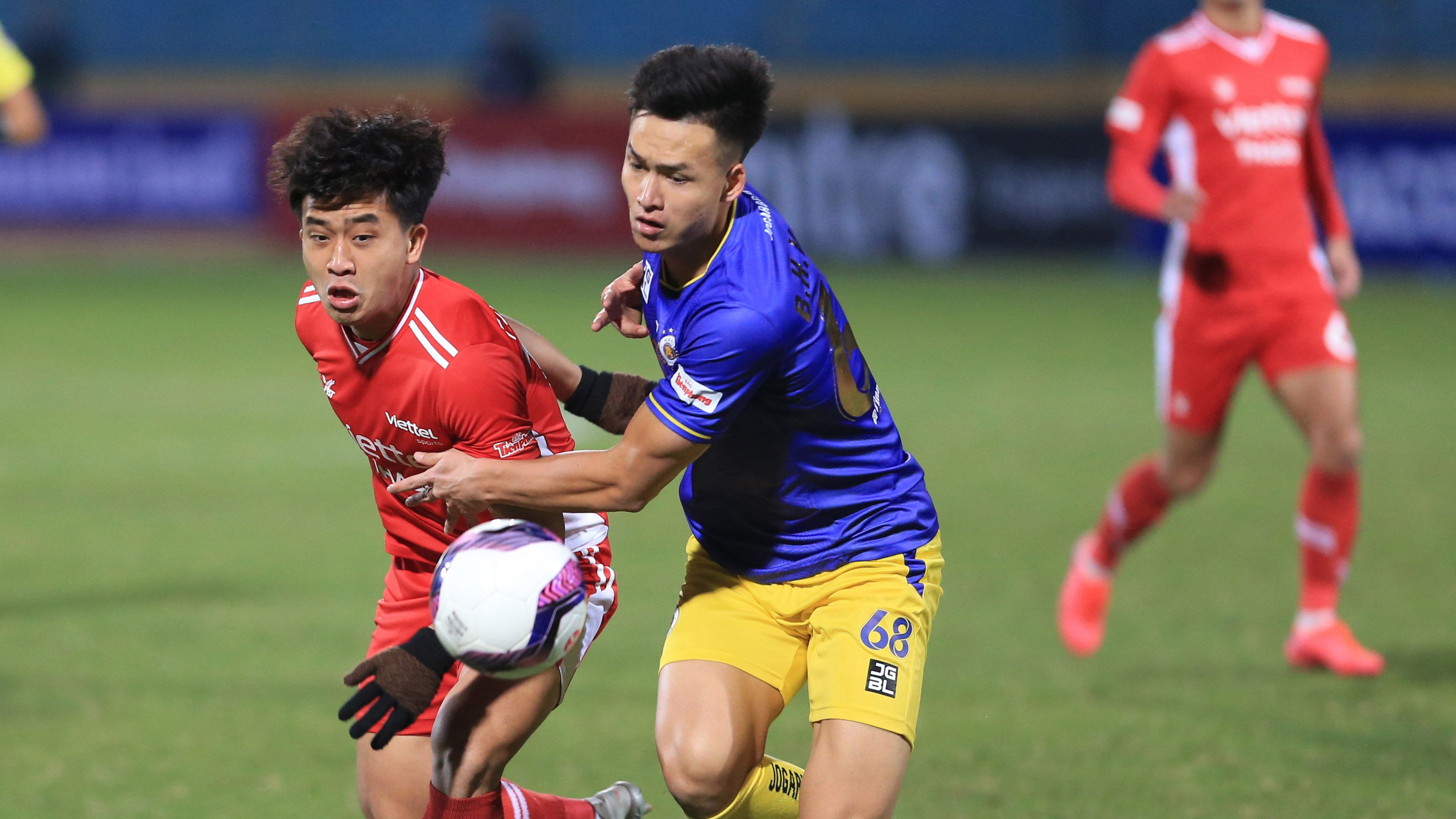 danh trung viet anh viettel ha noi 1012021