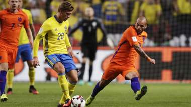 Alexander Fransson, Wesley Sneijder, Sweden vs Netherlands