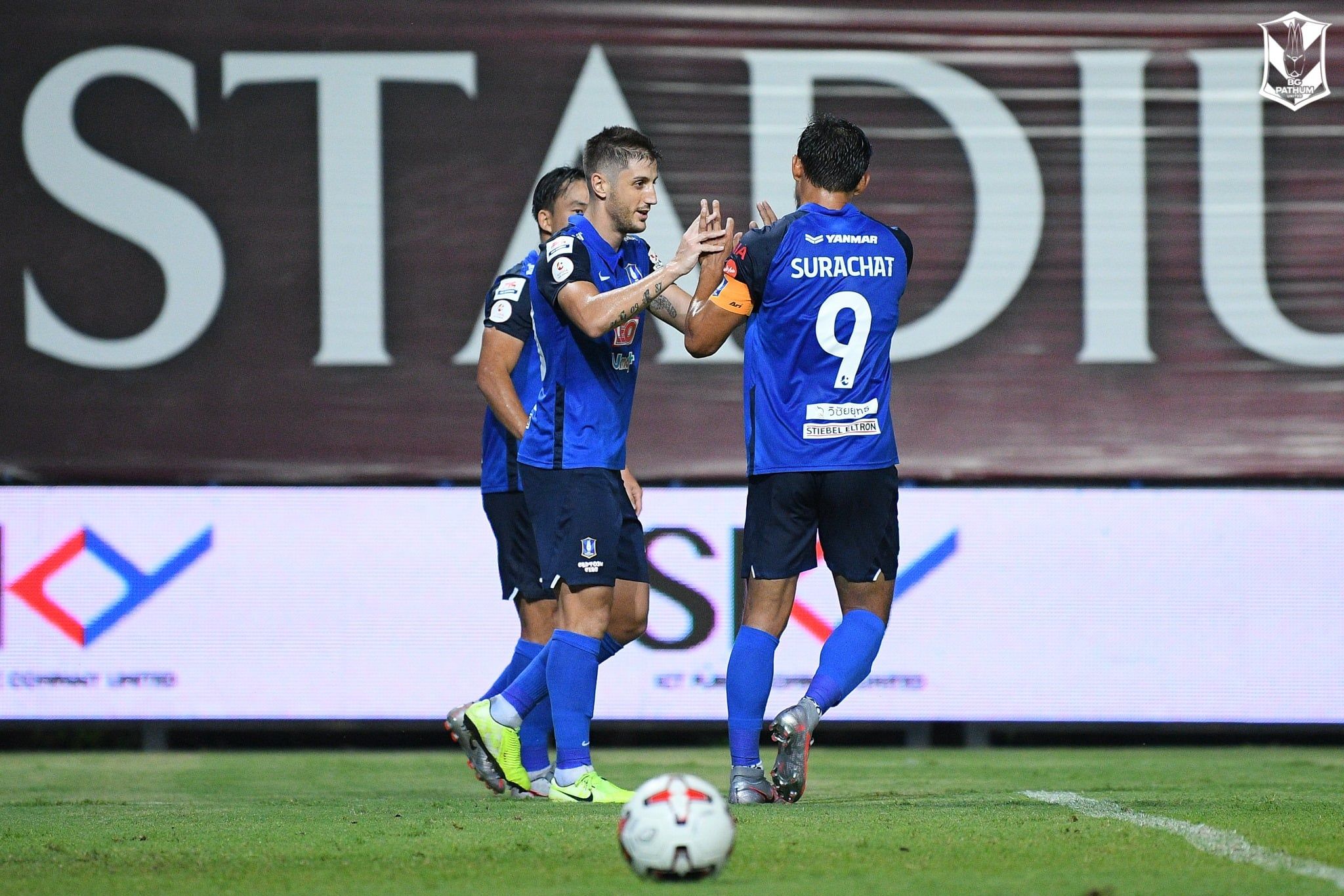 สุรชาติ สารีพิมพ์