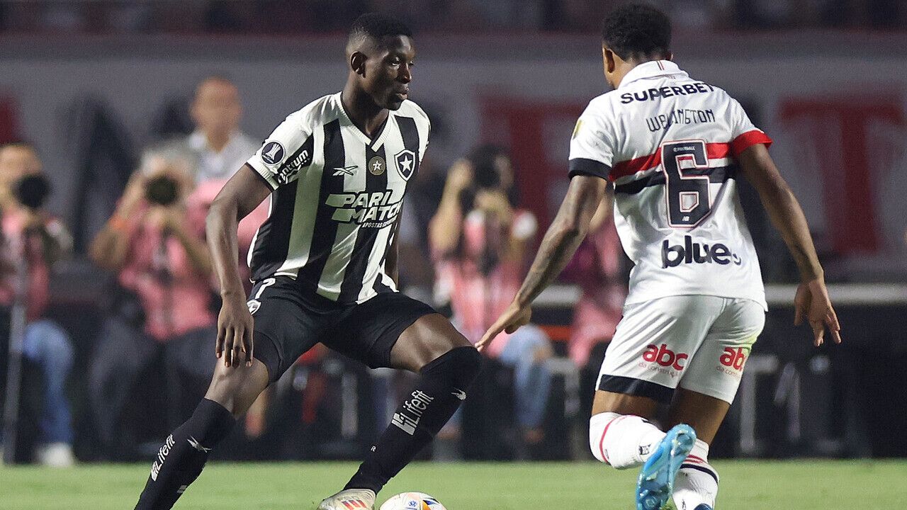 Luiz Henrique e Welington, em São Paulo x Botafogo, na Libertadores 2024