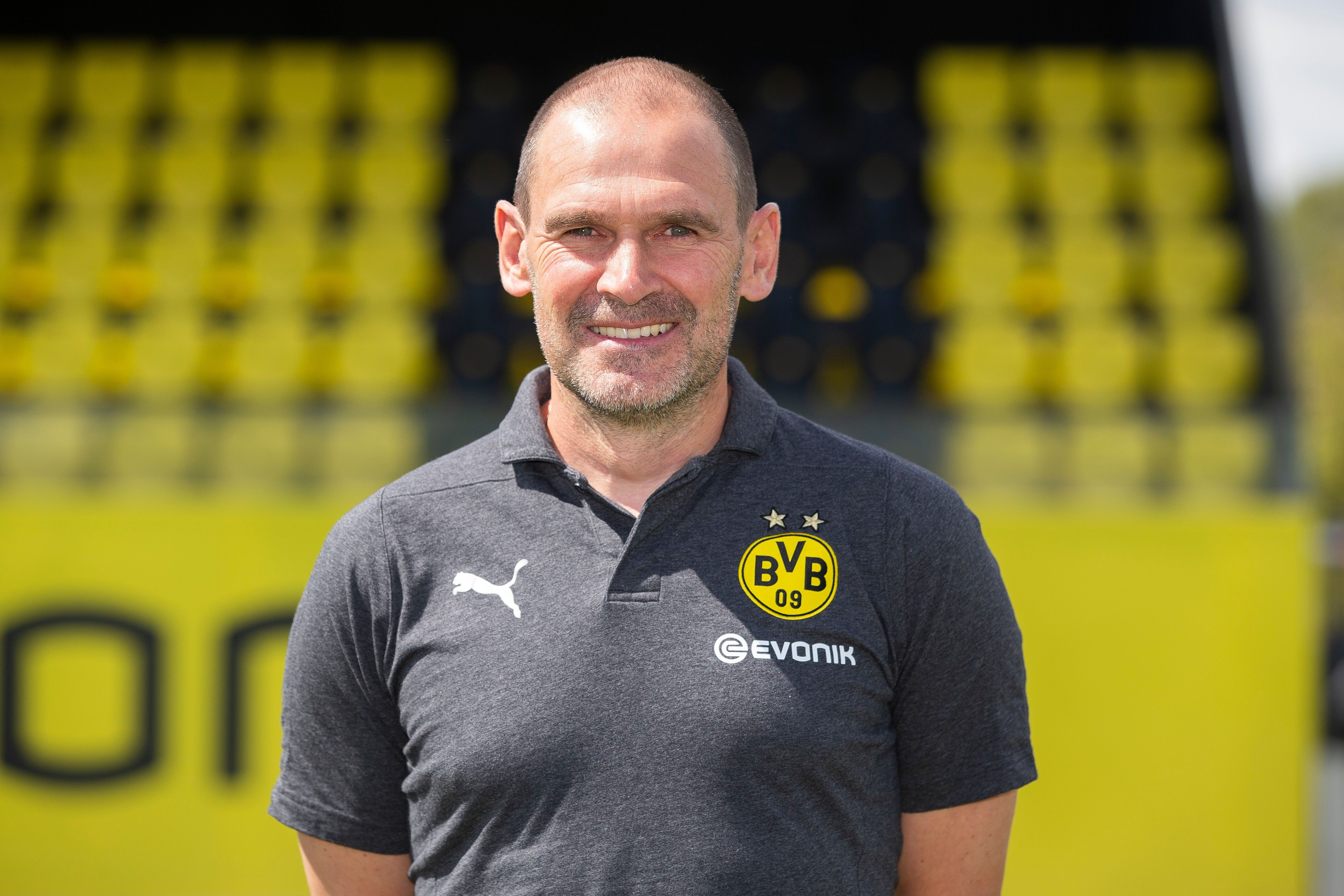 NO GALLERY Manfred Stefes BVB