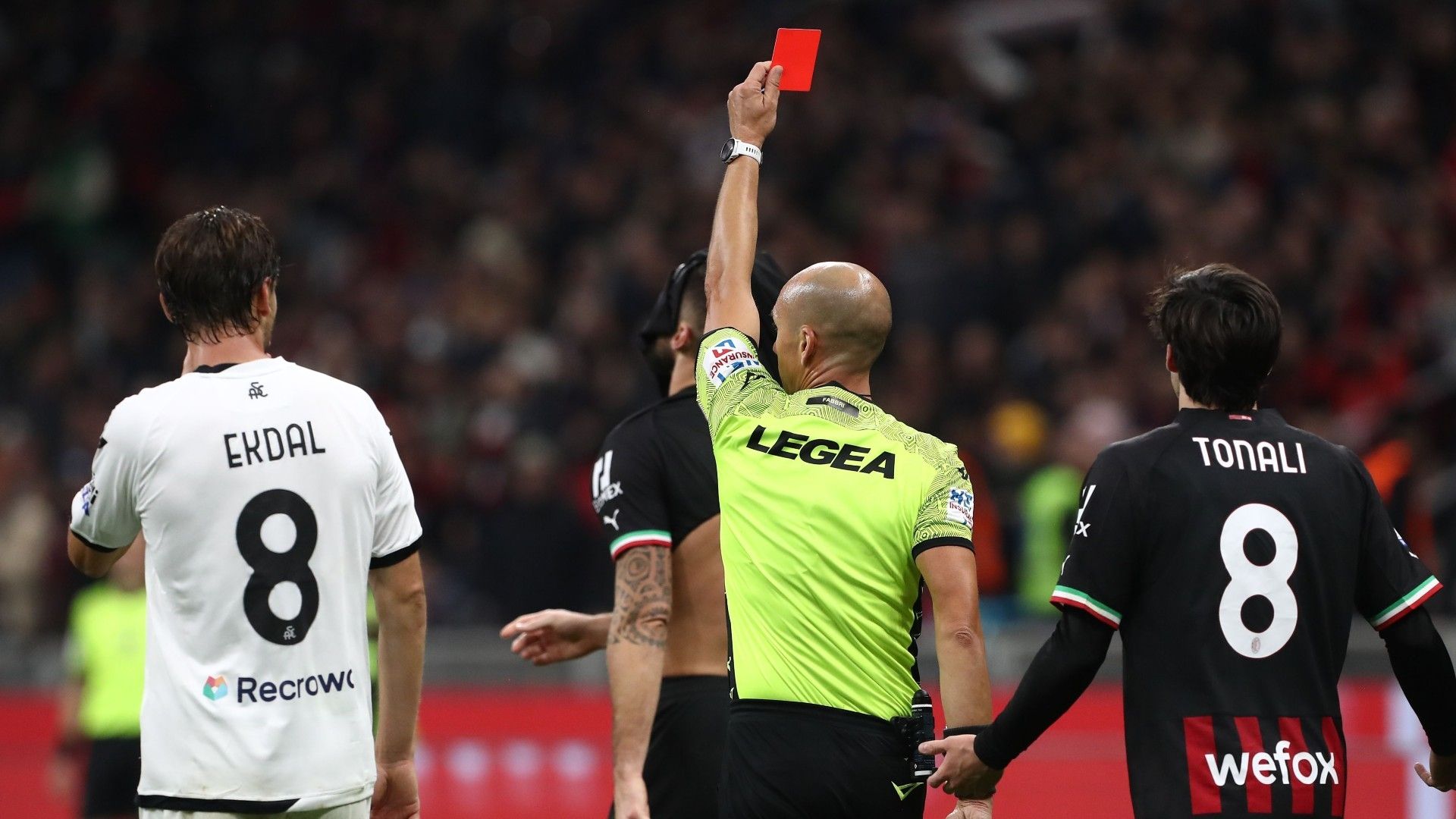 Giroud AC Milan red card