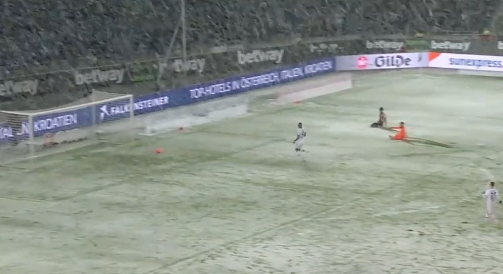 Genki Haraguchi Hannover 96 Bayer Leverkusen